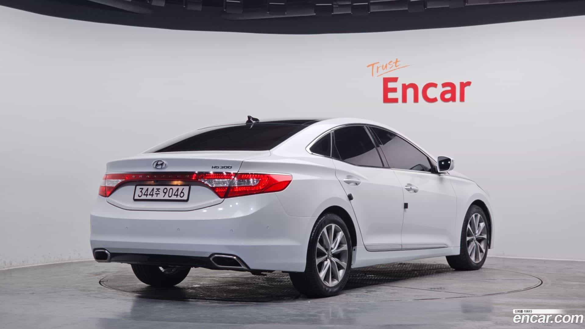 Grandeur Hyundai 2015.11-OUTER-002