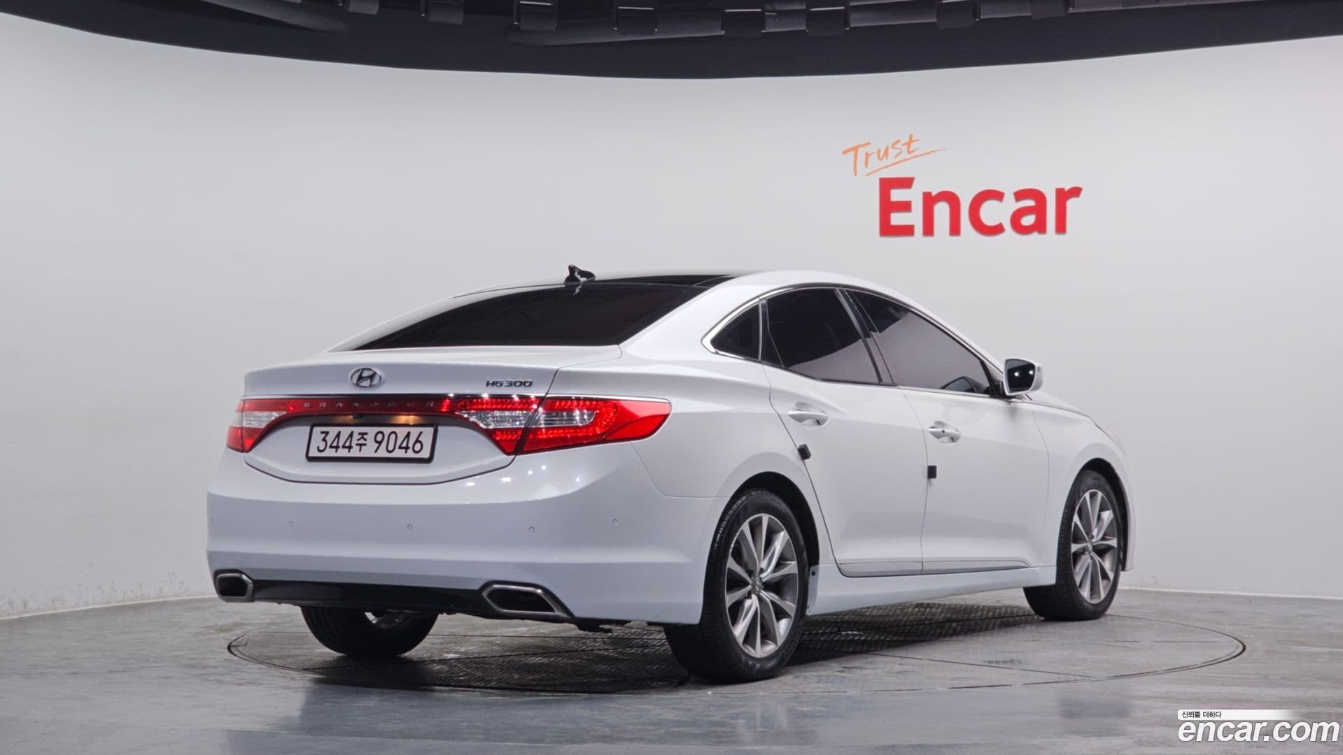 Main__Slider__Photo:Grandeur Hyundai 2015.11-1