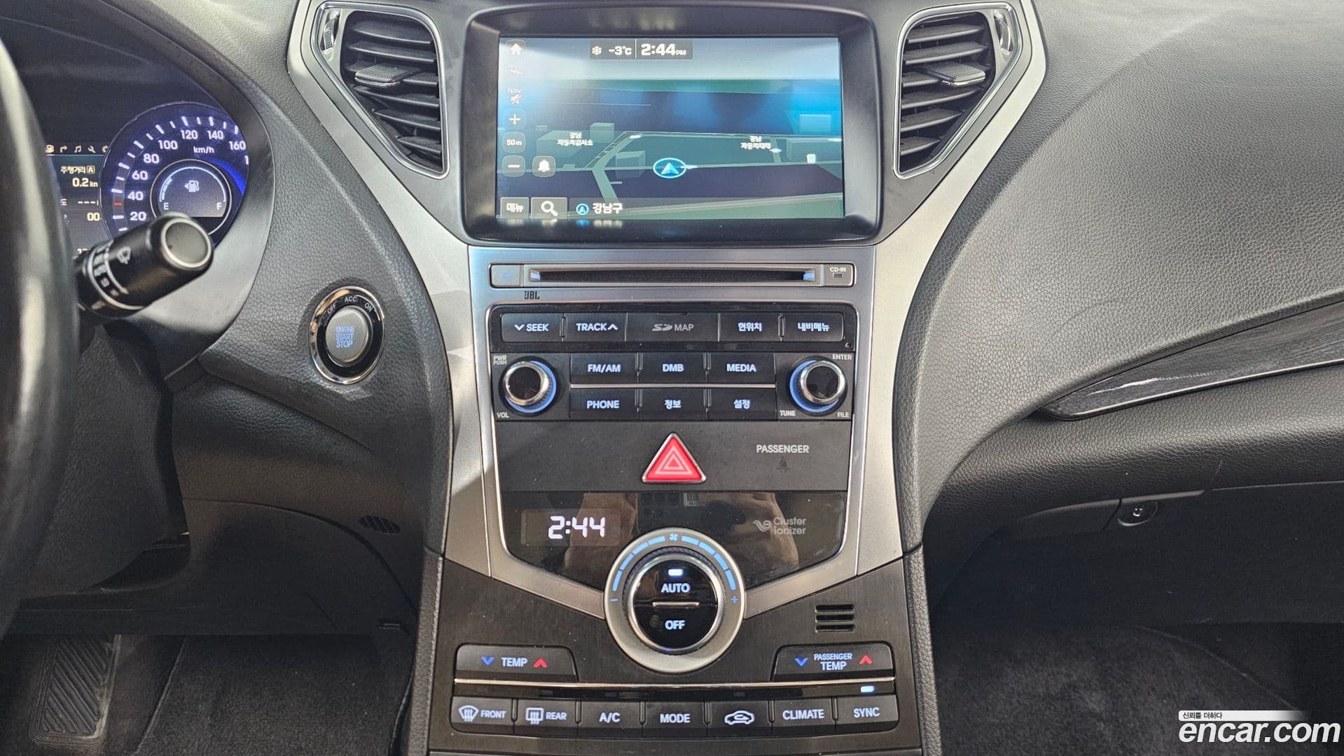 Main__Slider__Photo:Grandeur Hyundai 2015.11-13