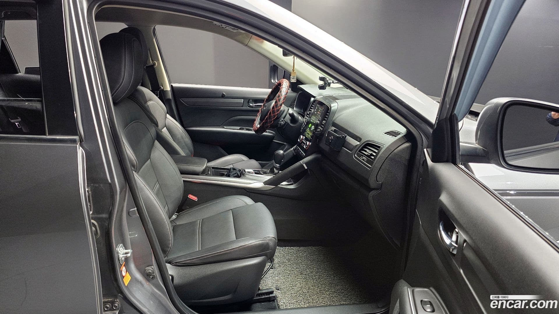 Main__Slider__Photo:QM6 Renault-KoreaSamsung 2020.0-10