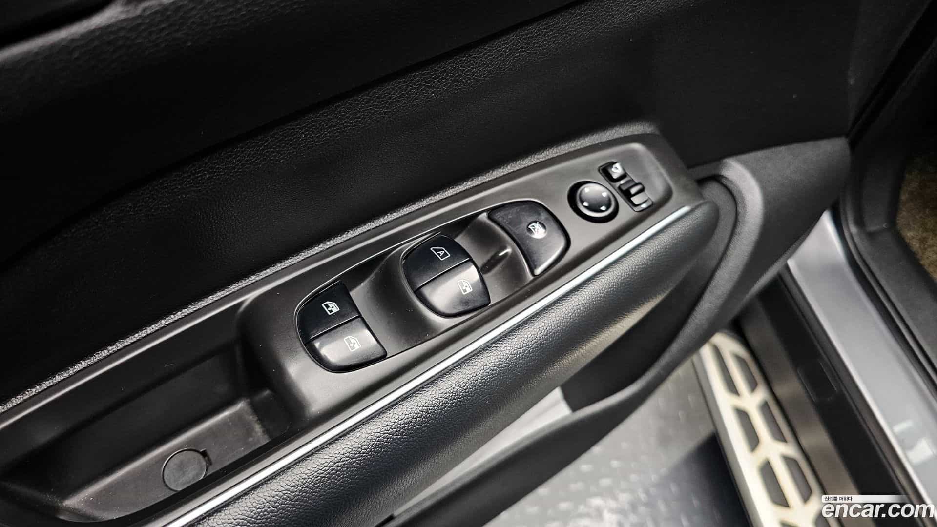 QM6 Renault-KoreaSamsung 2020.0-OPTION-021