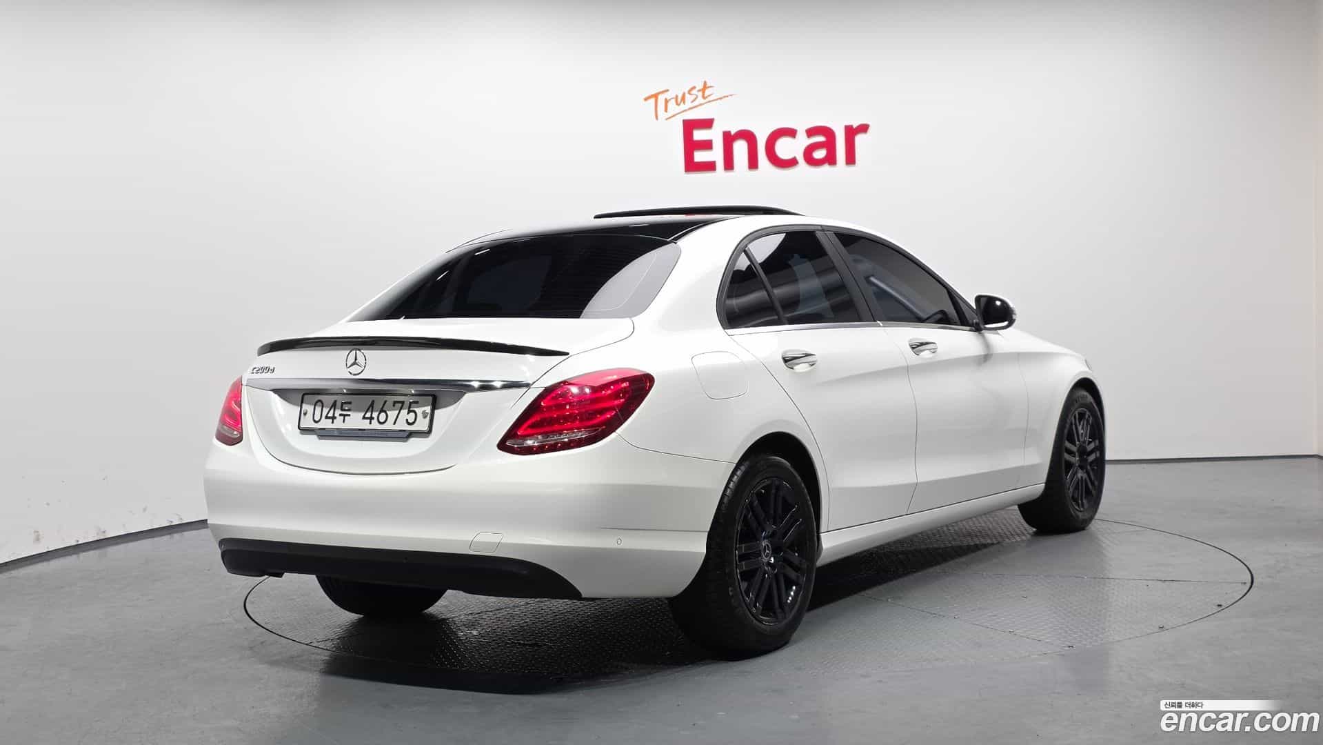 C-Class Mercedes-Benz 2018.0-OUTER-002