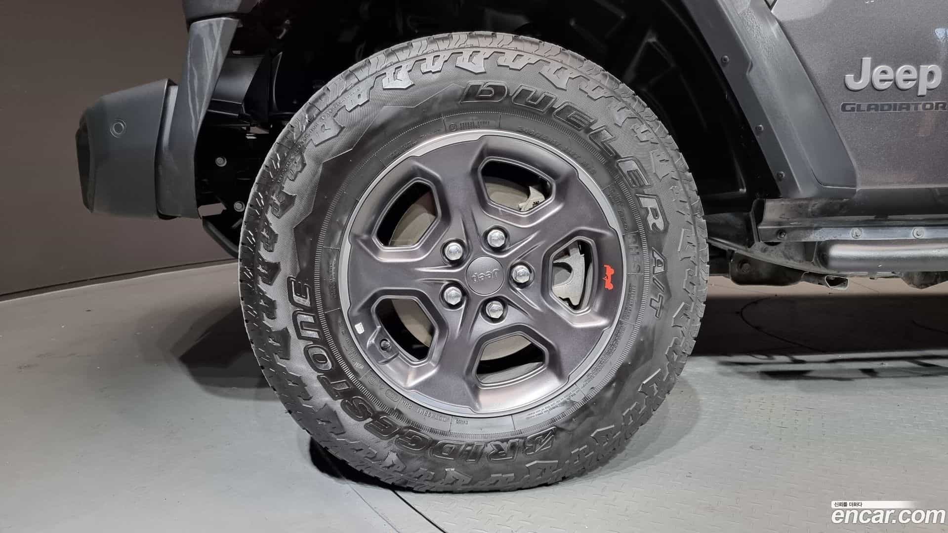 Gladiator Jeep 2021.2-OUTER-005