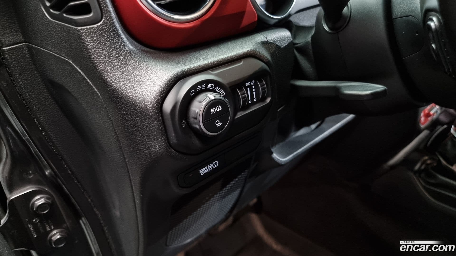 Main__Slider__Photo:Gladiator Jeep 2021.2-16