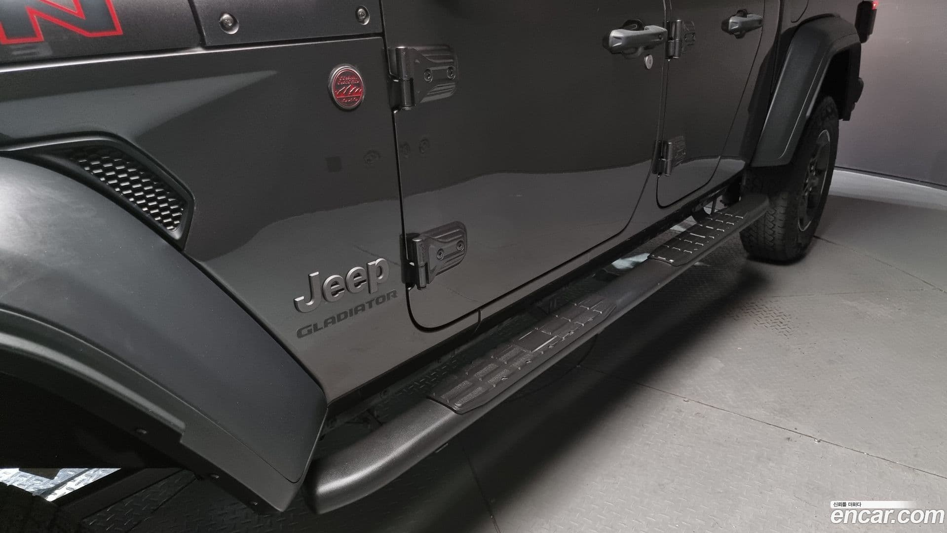 Main__Slider__Photo:Gladiator Jeep 2021.2-17