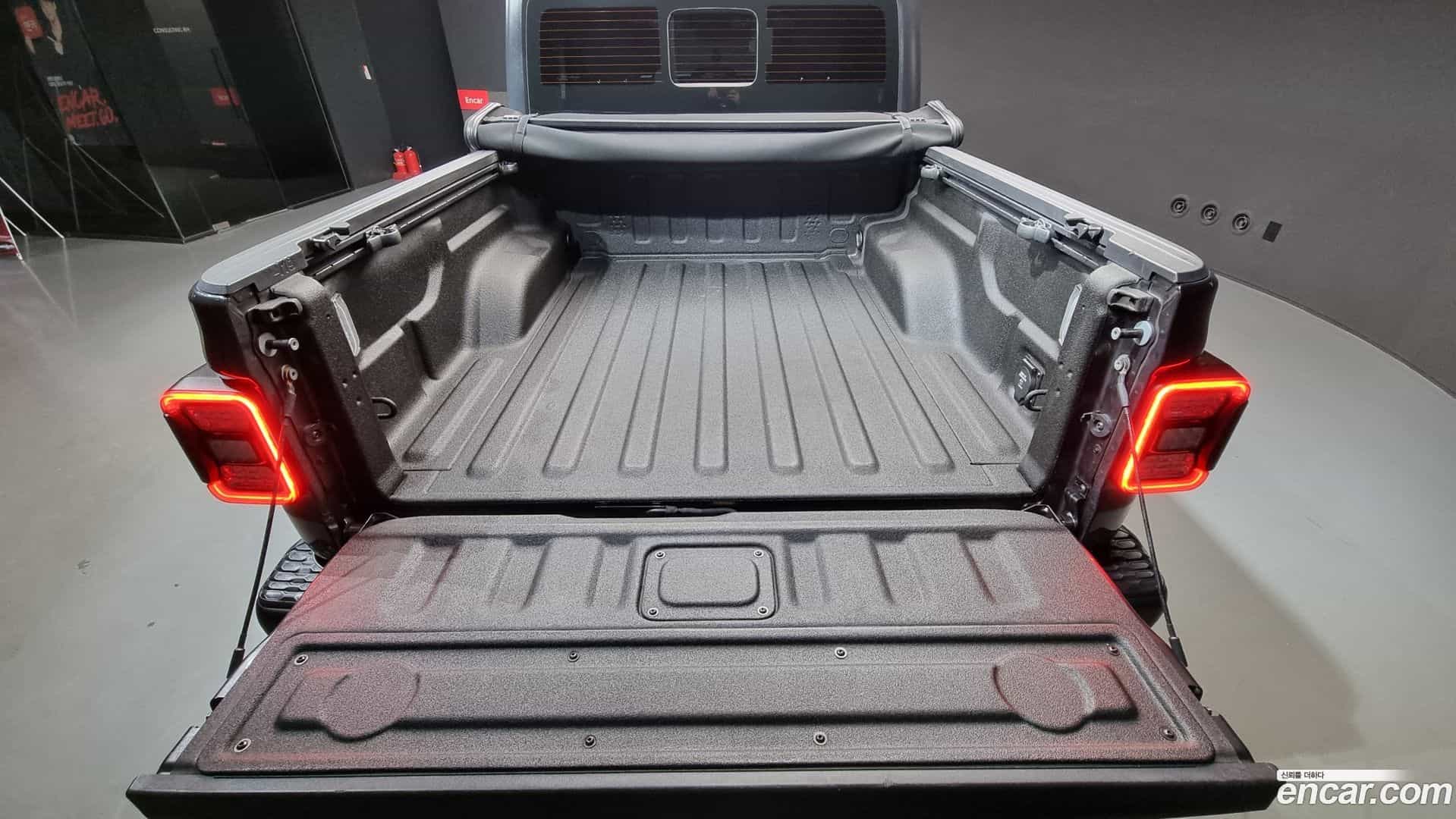 Gladiator Jeep 2021.2-OPTION-024