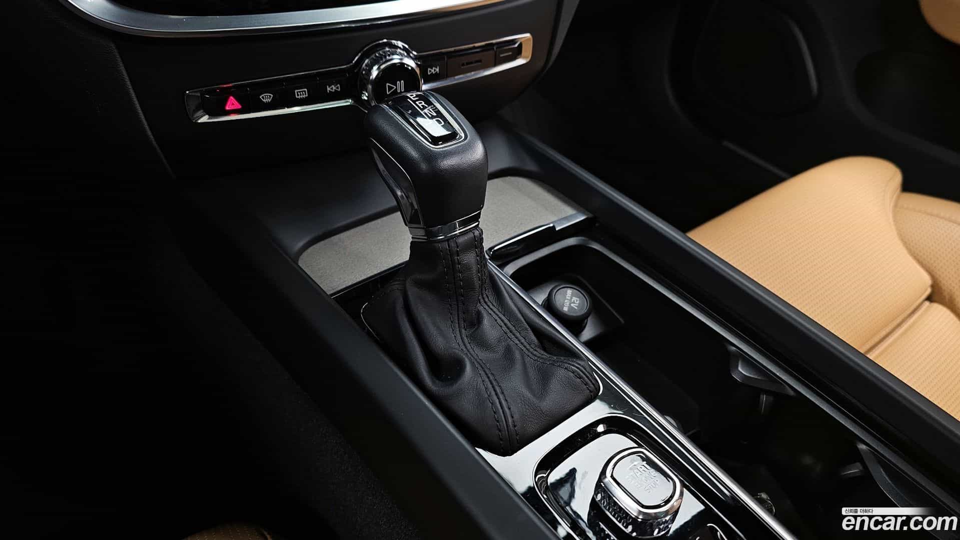 V60 Volvo 2020.2-INNER-009