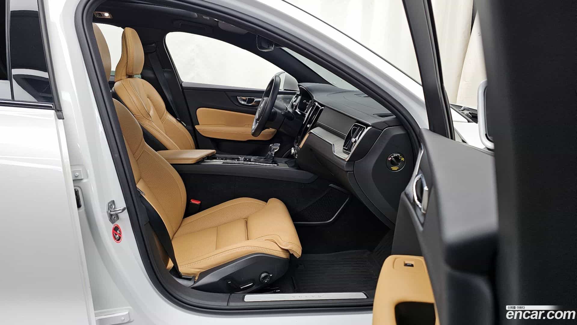 V60 Volvo 2020.2-OPTION-015