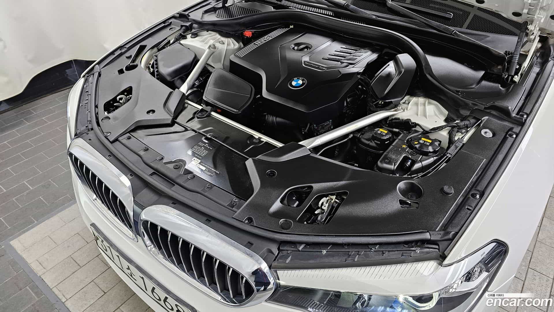 5-Series BMW 2019.10-INNER-006