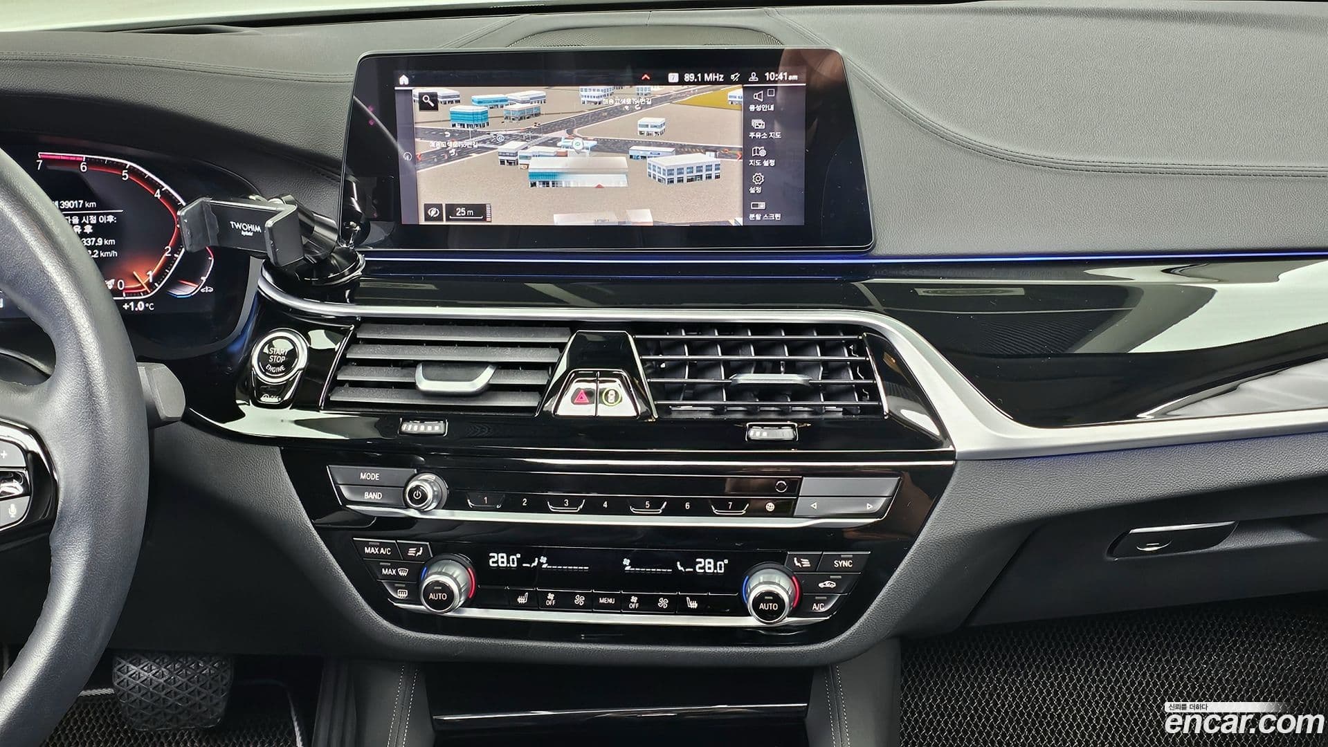 Main__Slider__Photo:5-Series BMW 2019.10-13