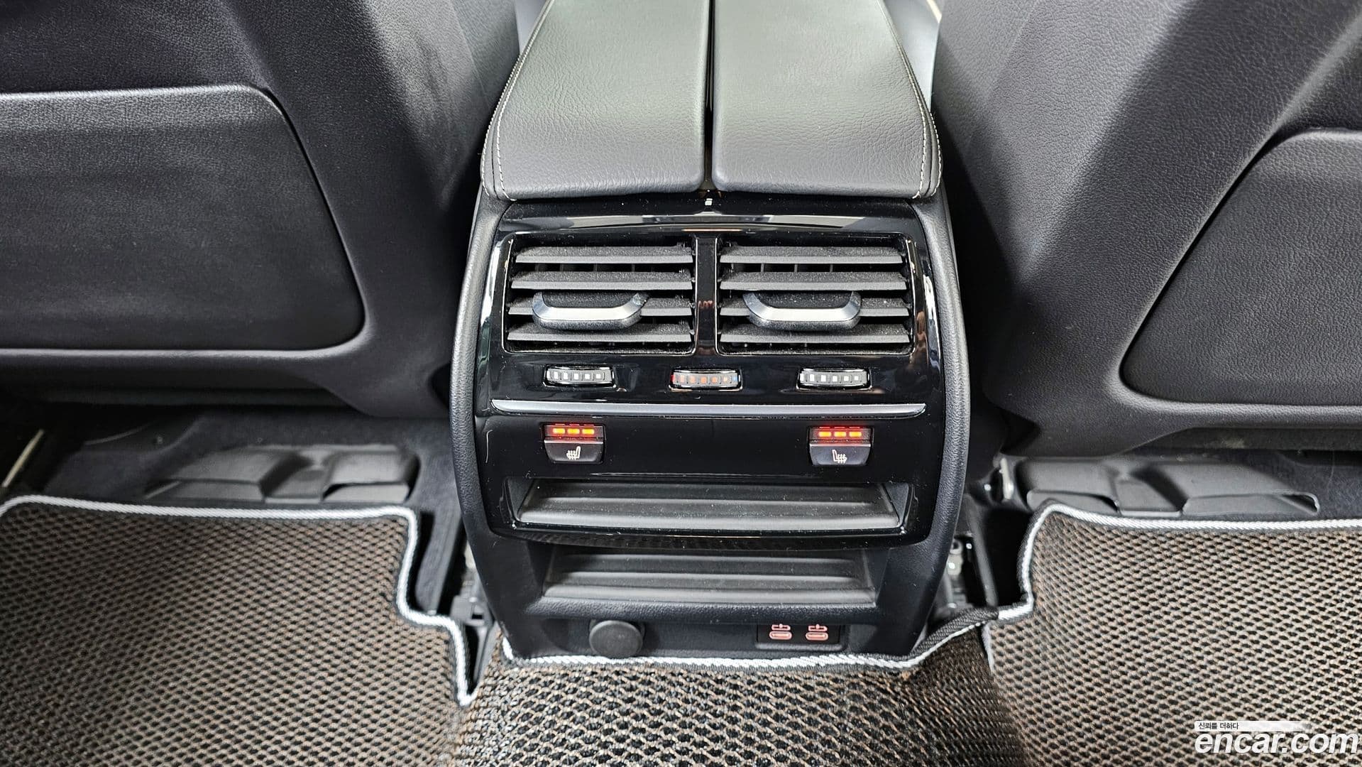 Main__Slider__Photo:5-Series BMW 2019.10-17