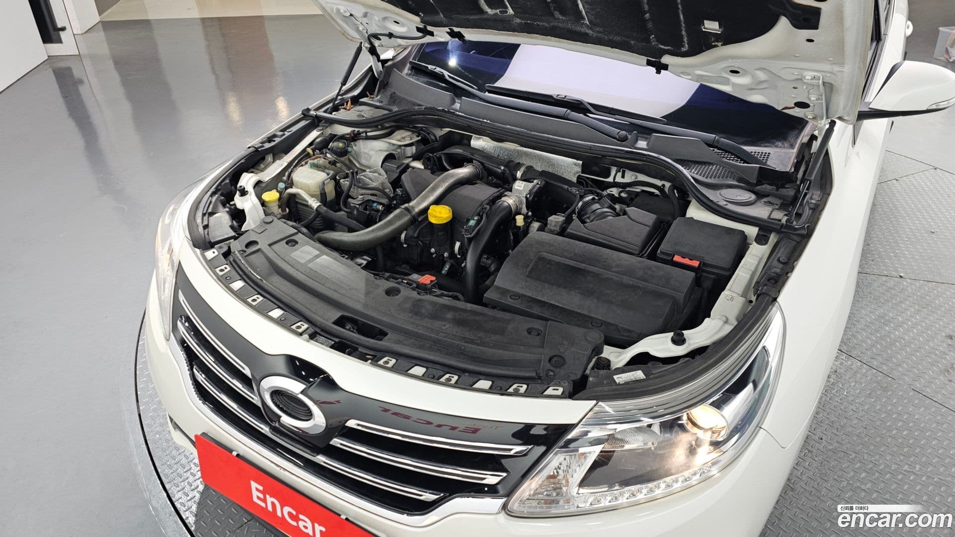 Main__Slider__Photo:SM5 Renault-KoreaSamsung 2015.9-5