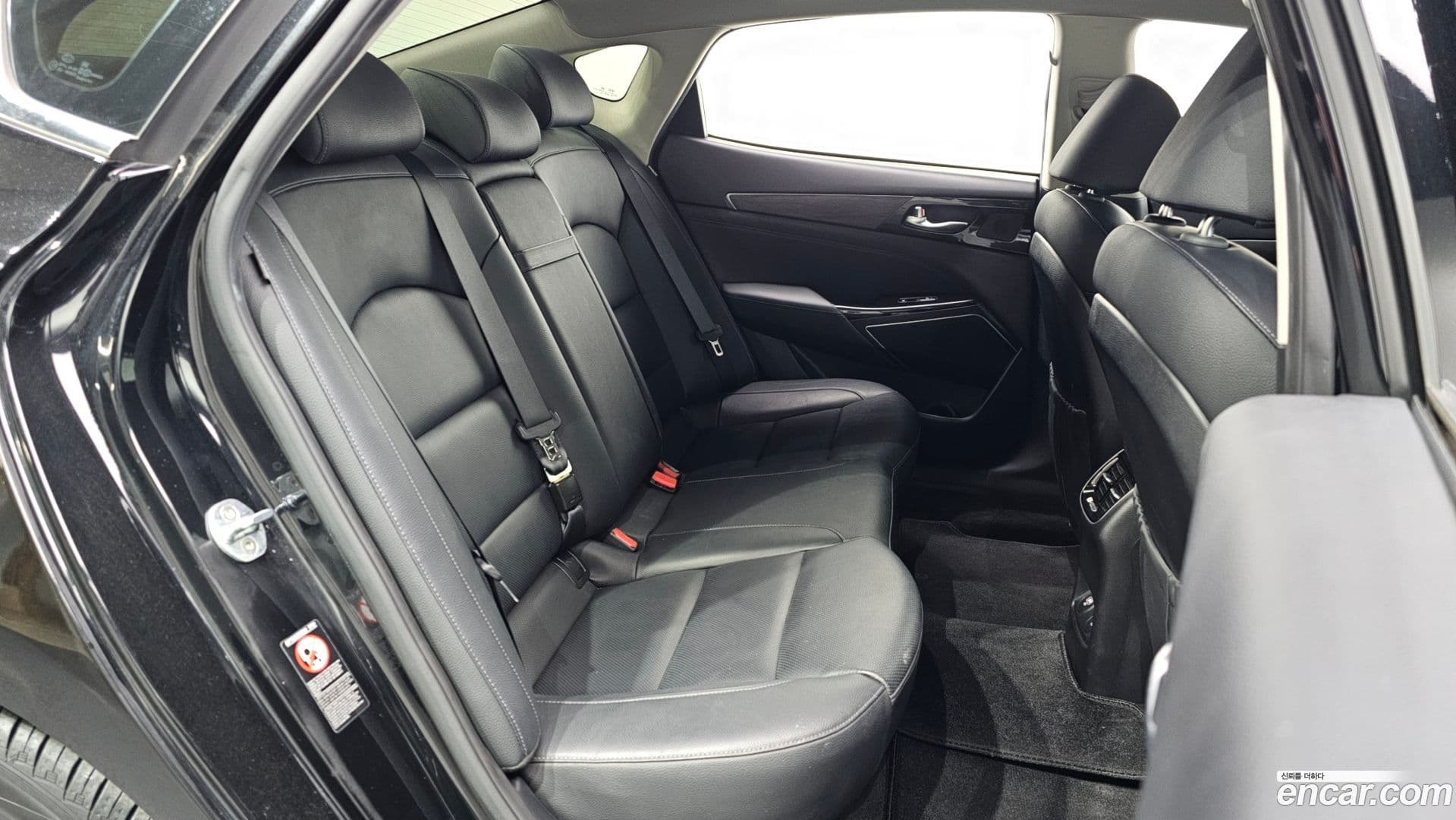 Main__Slider__Photo:K7 Kia 2021.0-11