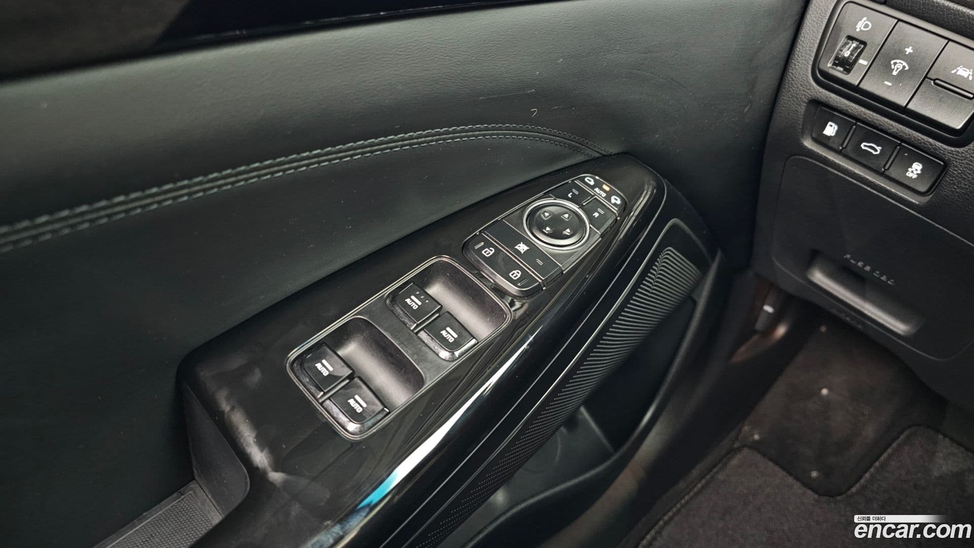 Main__Slider__Photo:K7 Kia 2021.0-17