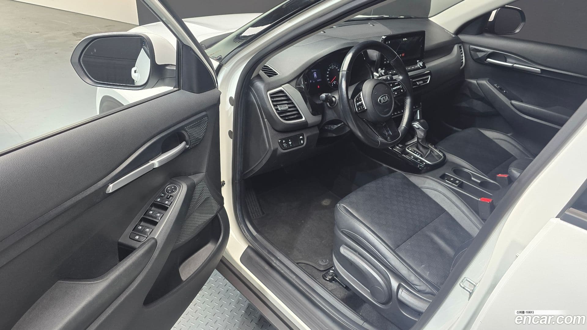 Main__Slider__Photo:Seltos Kia 2020.9-9