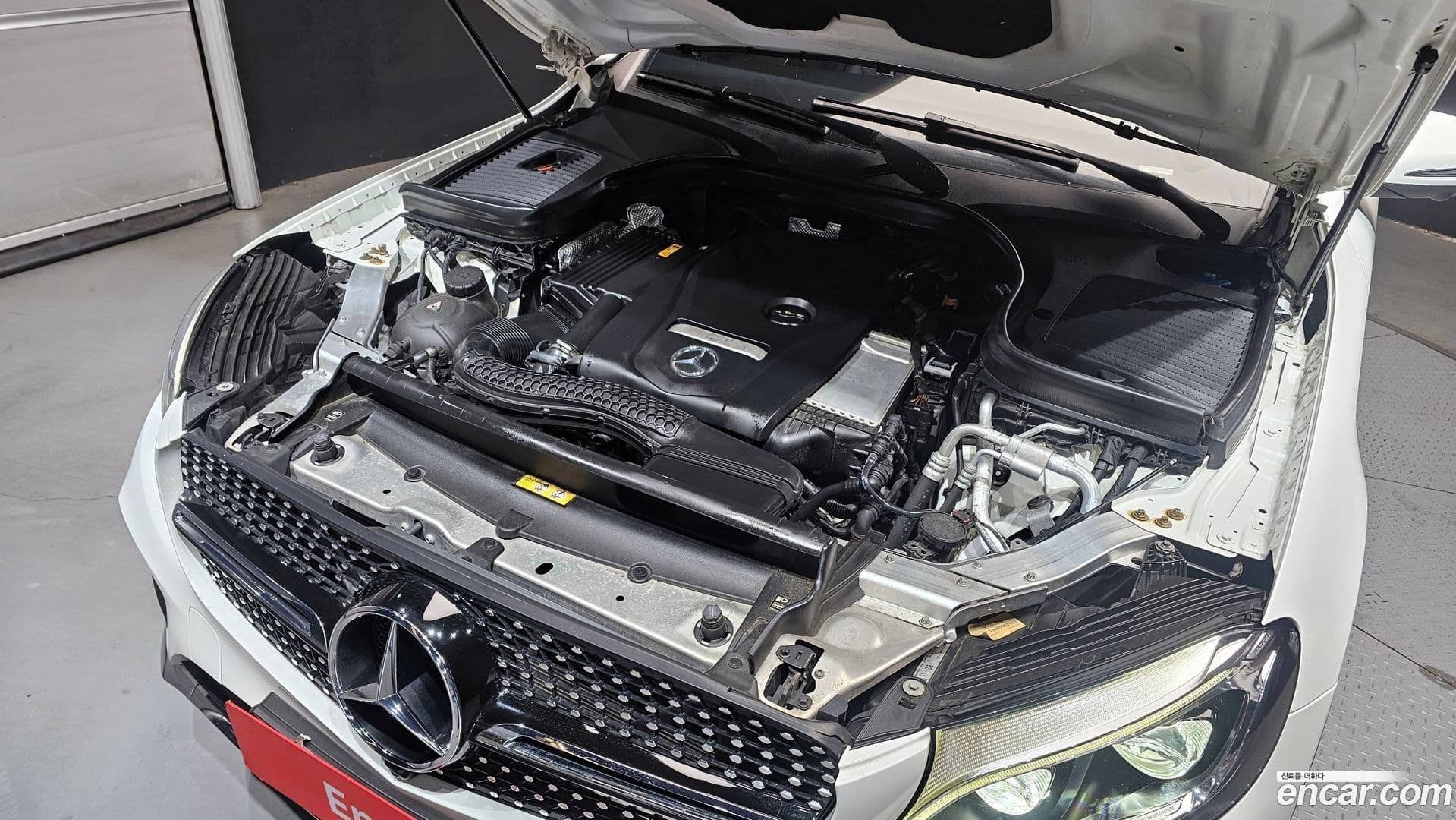 Main__Slider__Photo:GLC-Class Mercedes-Benz 2019.9-5