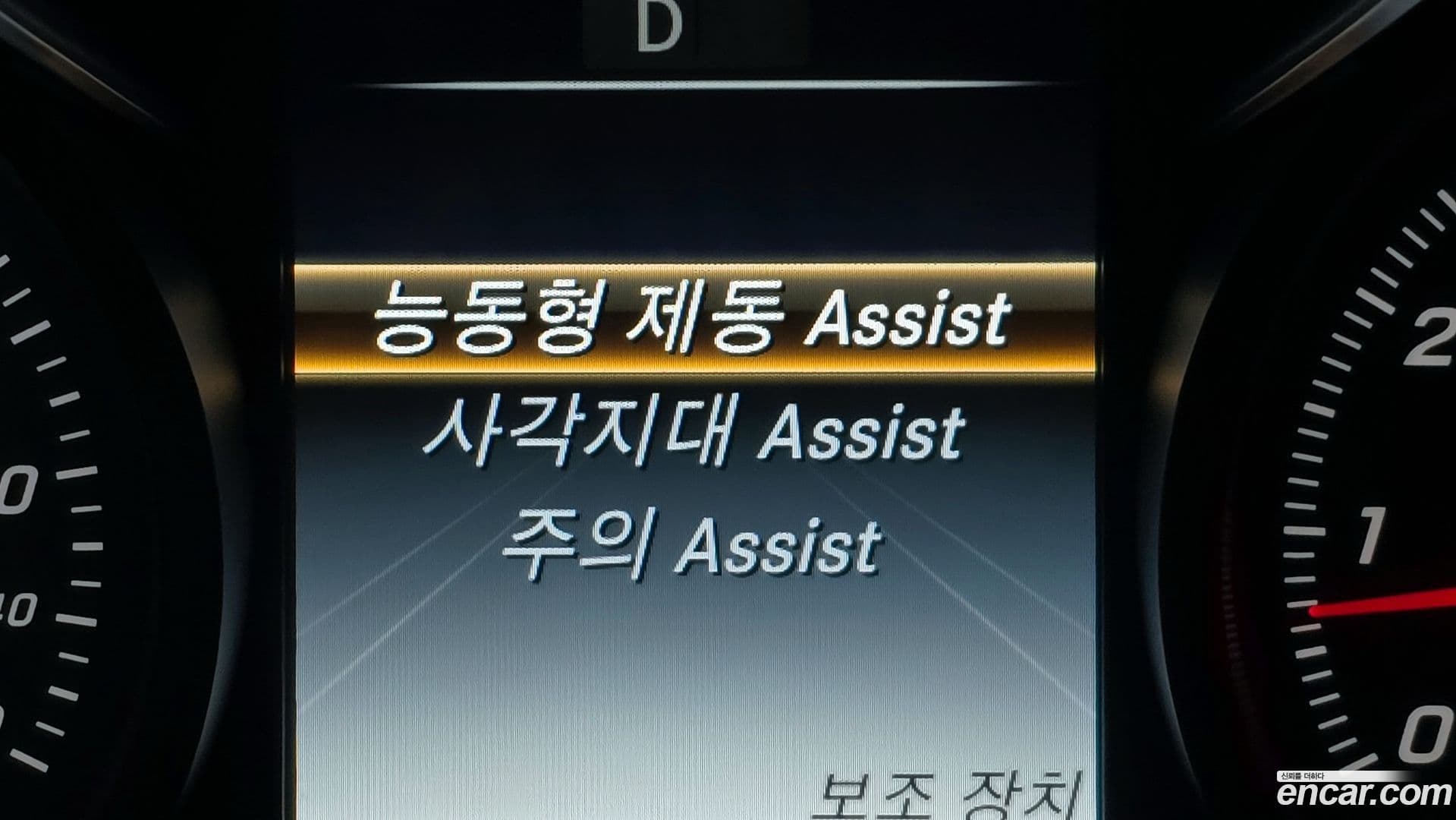 Main__Slider__Photo:GLC-Class Mercedes-Benz 2019.9-16