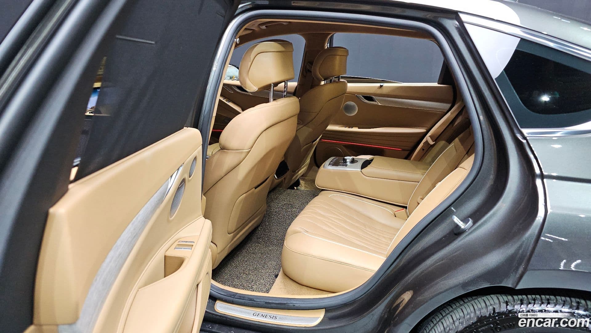 Main__Slider__Photo:G80 Genesis 2024.5-18