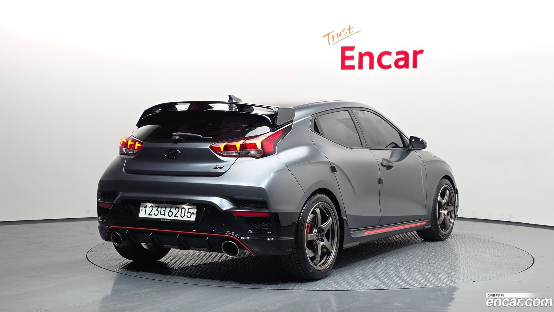 Main__Slider__Photo:Veloster Hyundai 2019.8-1