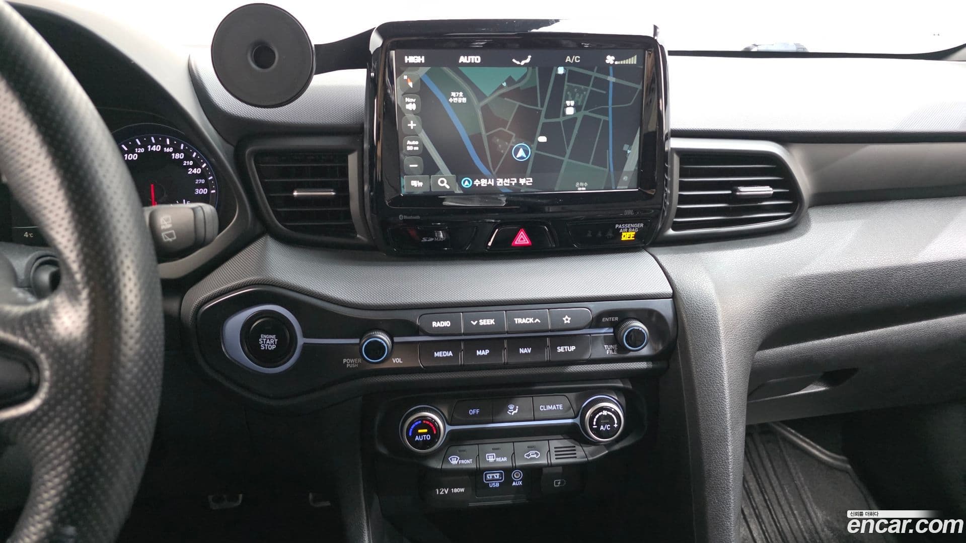 Main__Slider__Photo:Veloster Hyundai 2019.8-14