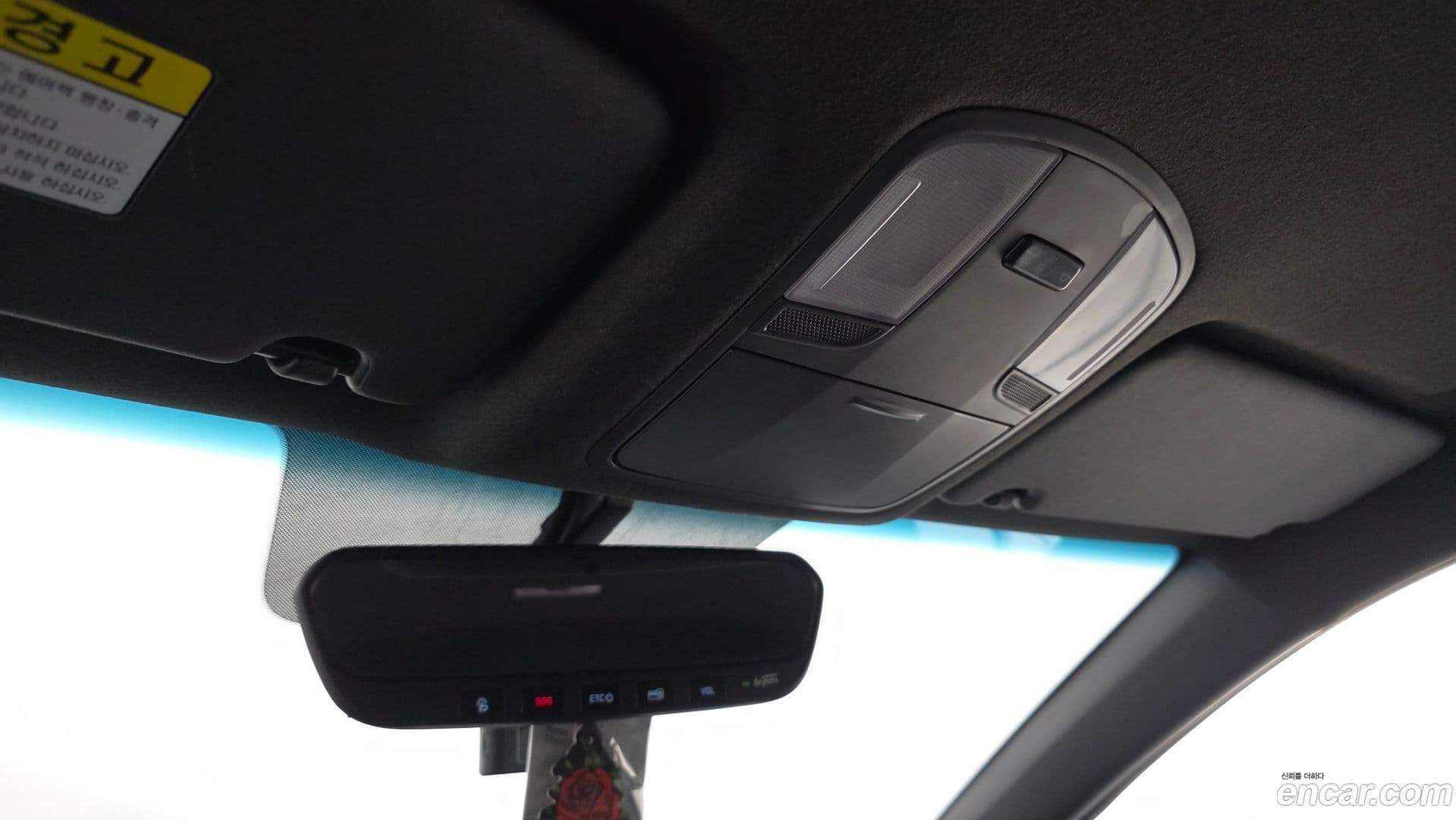 Main__Slider__Photo:Veloster Hyundai 2019.8-18