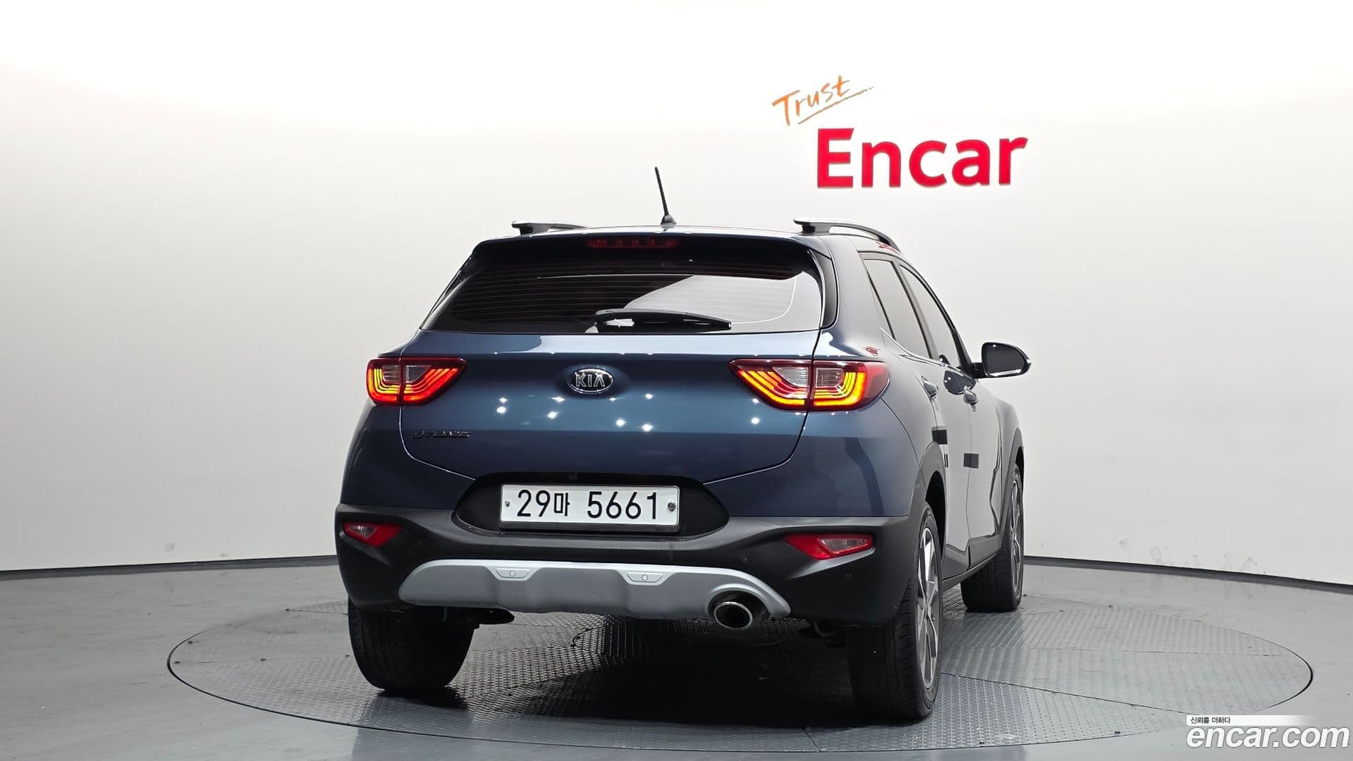 Main__Slider__Photo:Stonic Kia 2018.3-3