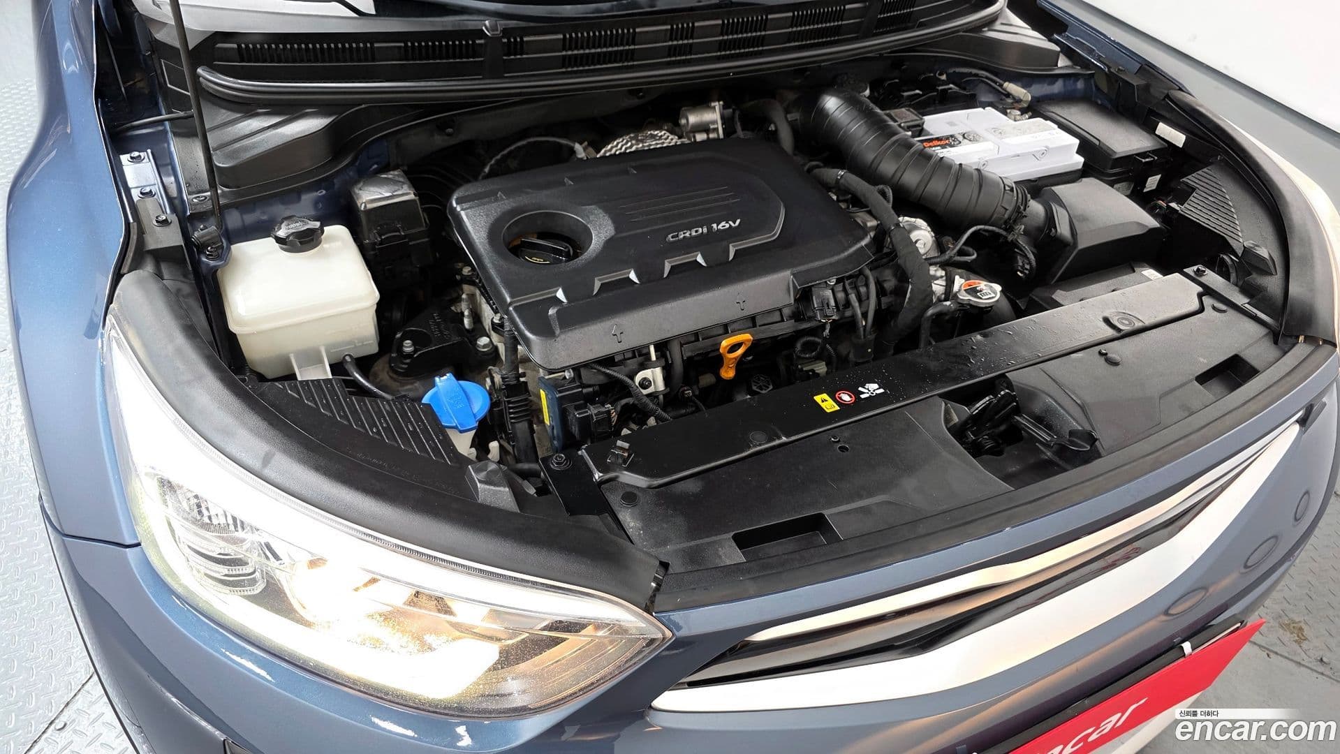 Main__Slider__Photo:Stonic Kia 2018.3-5