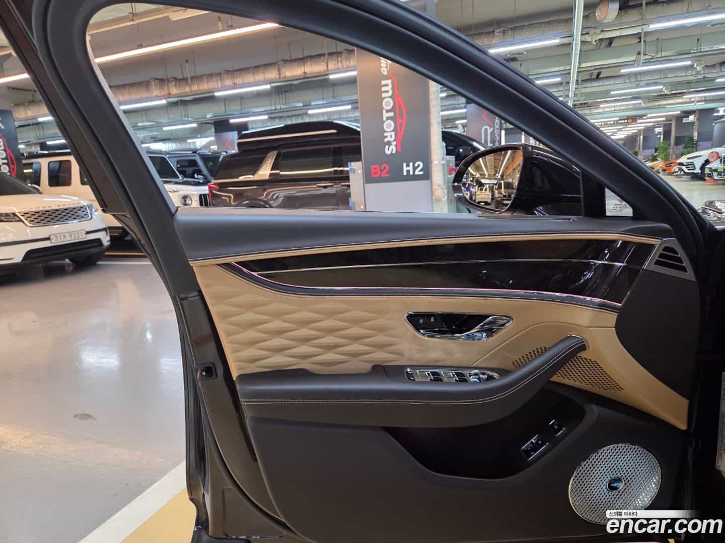 Flying Spur Bentley 2021.3-INNER-010