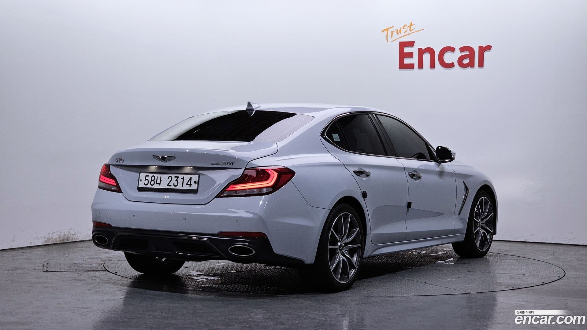 Main__Slider__Photo:G70 Genesis 2018.0-1