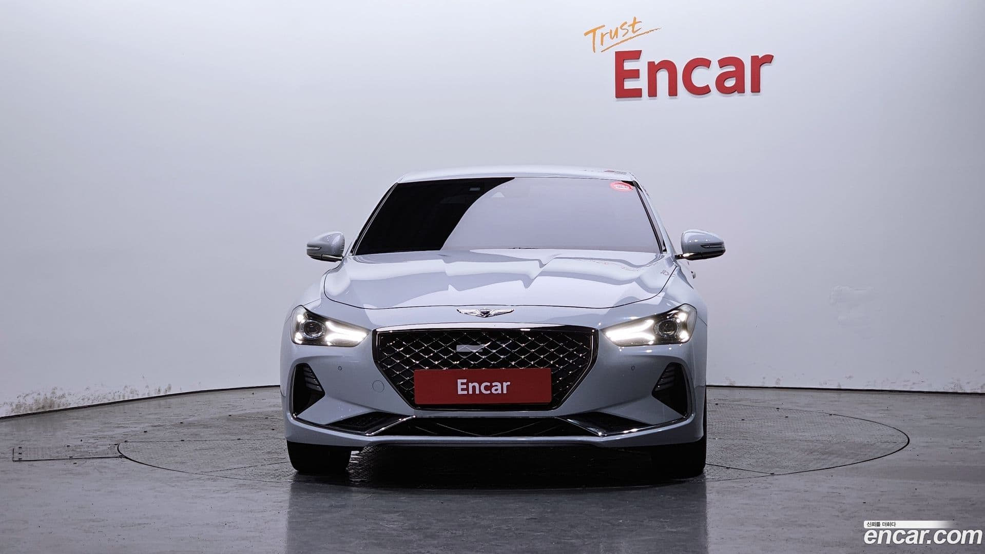 Main__Slider__Photo:G70 Genesis 2018.0-2