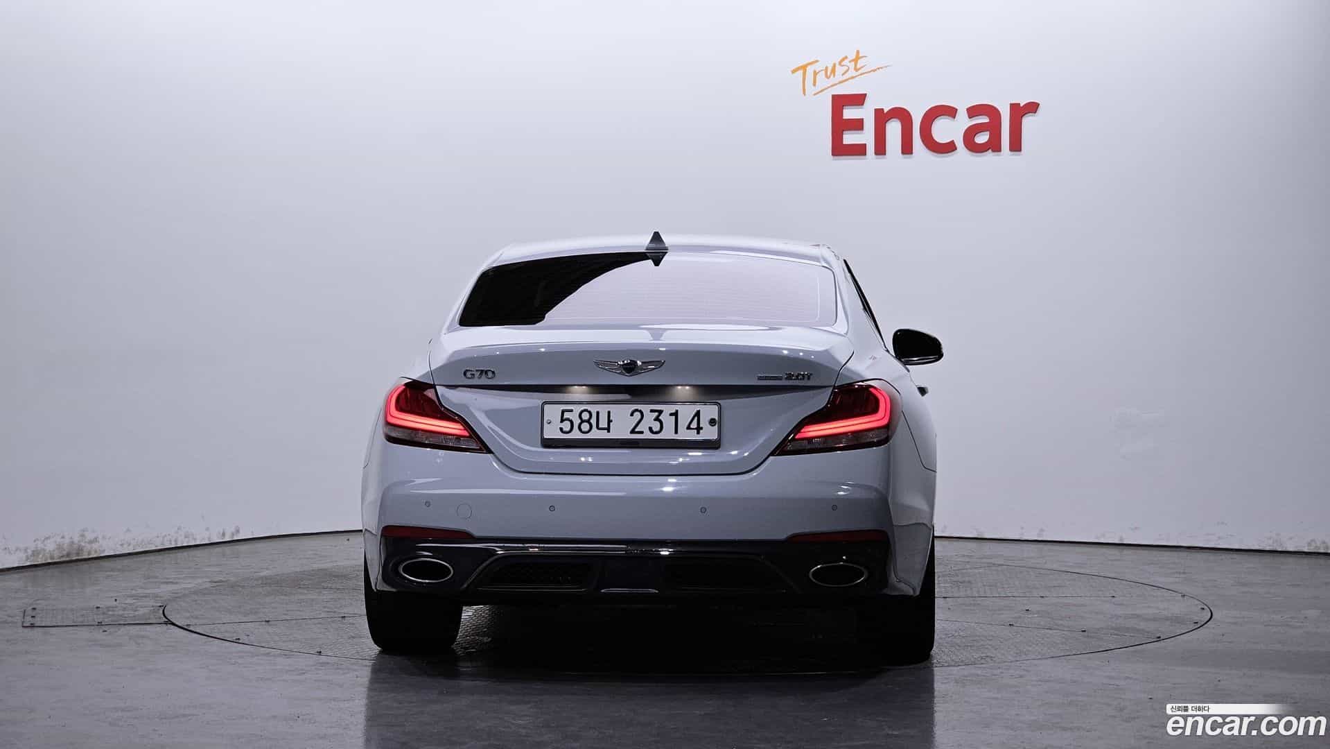 G70 Genesis 2018.0-OUTER-004