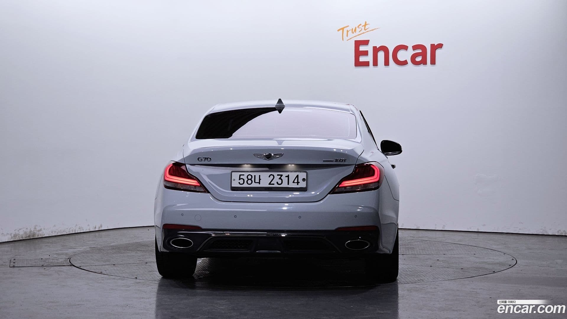 Main__Slider__Photo:G70 Genesis 2018.0-3