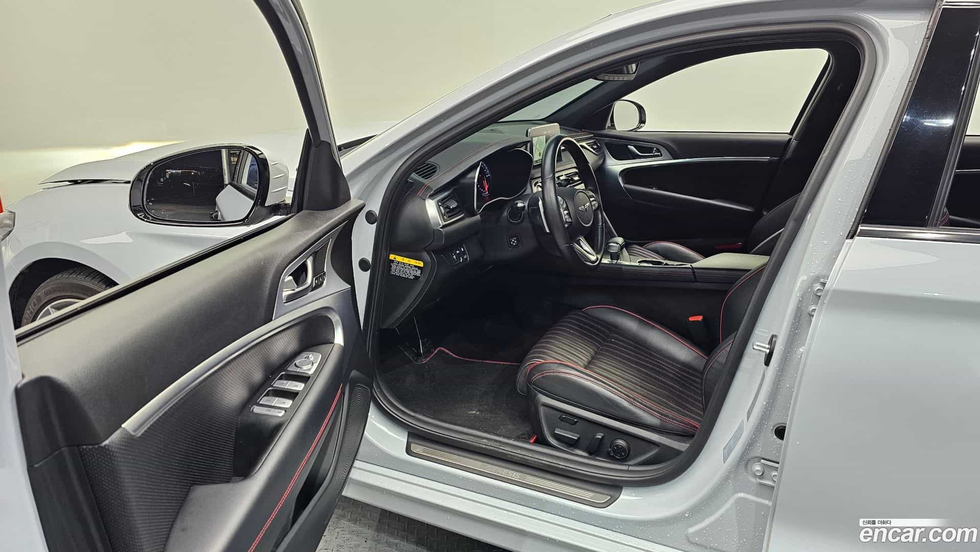 G70 Genesis 2018.0-INNER-010