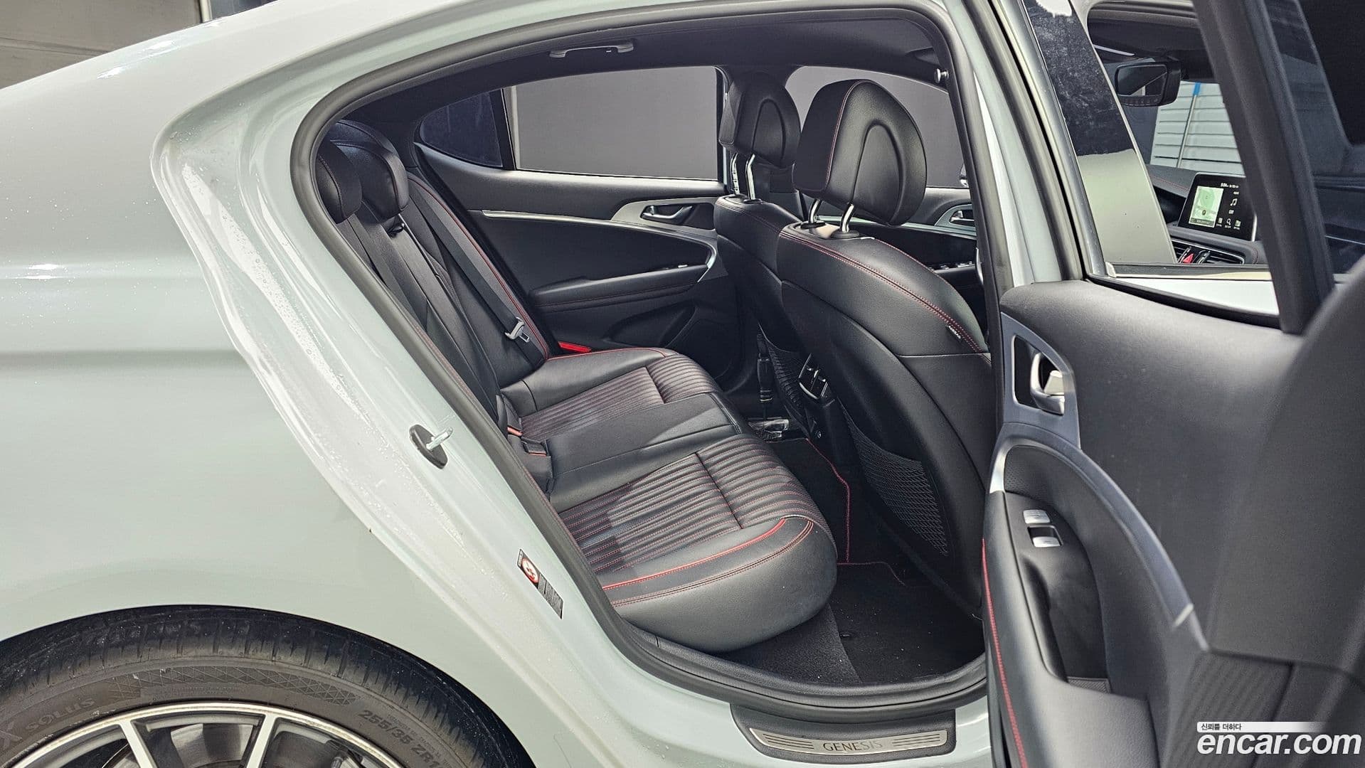 Main__Slider__Photo:G70 Genesis 2018.0-11