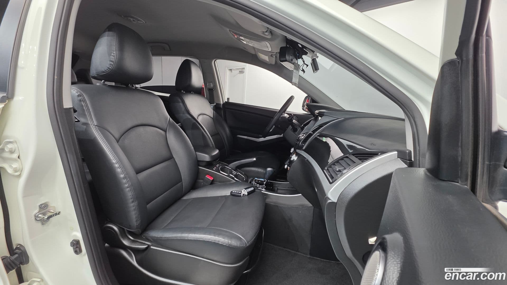 Main__Slider__Photo:KORANDO KG_Mobility_Ssangyong 2017.5-9