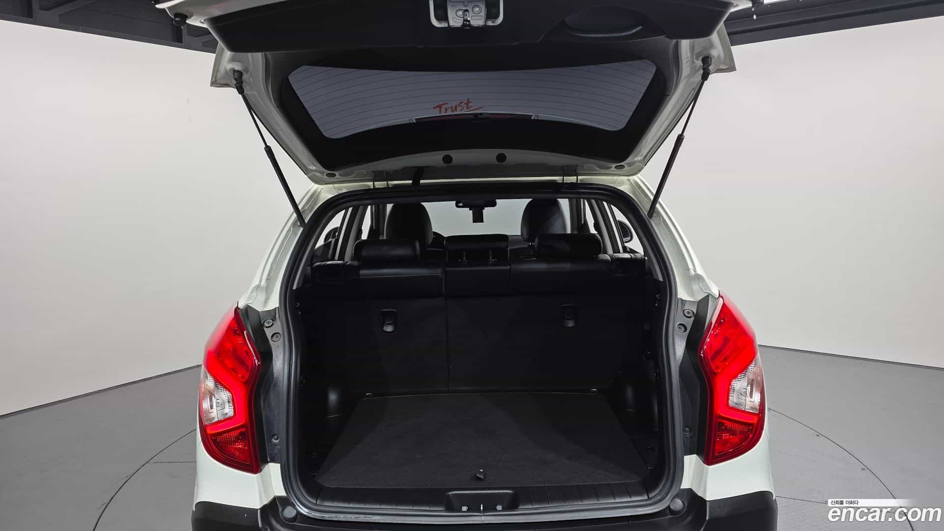 KORANDO KG_Mobility_Ssangyong 2017.5-OPTION-024