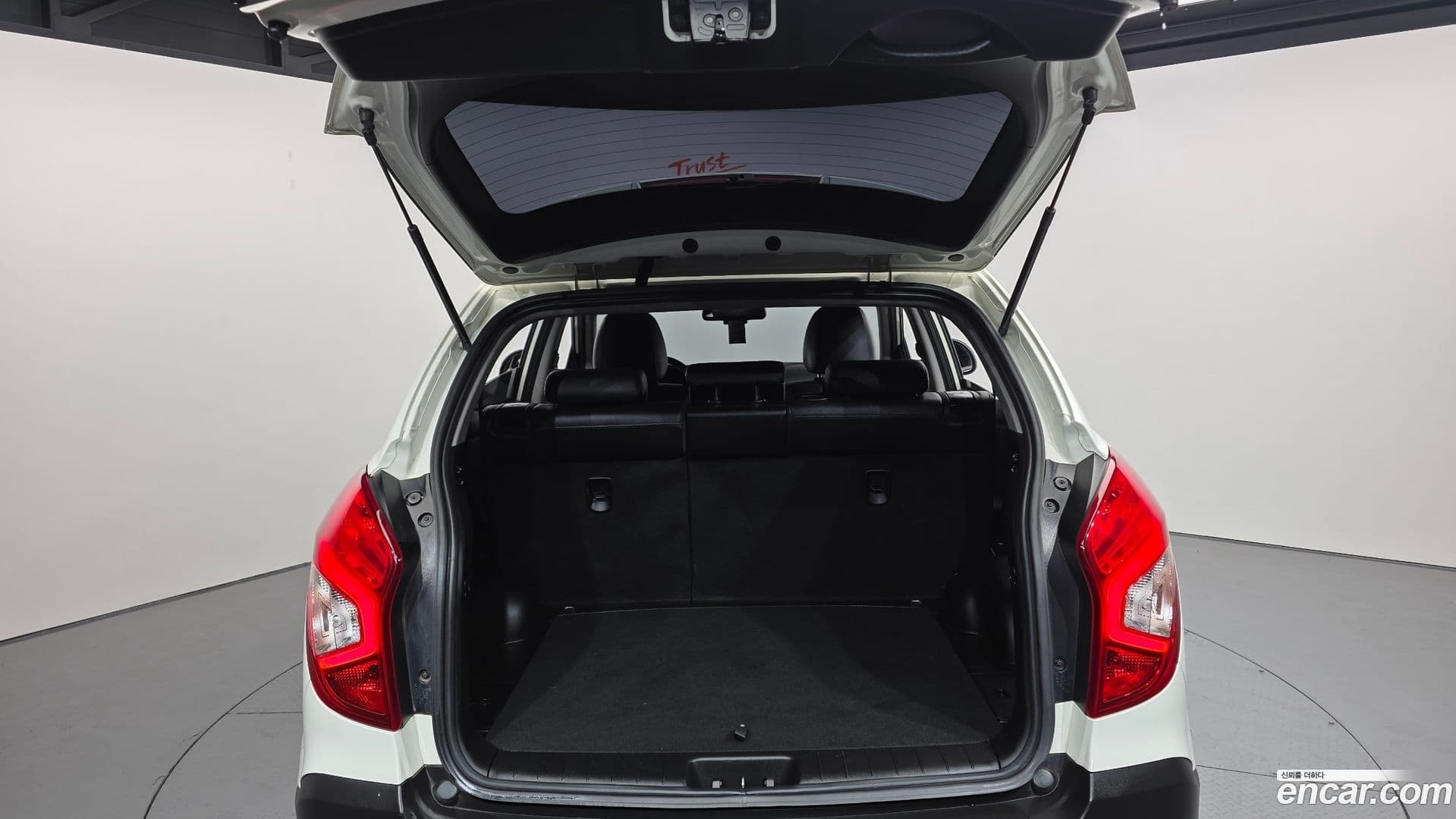 Main__Slider__Photo:KORANDO KG_Mobility_Ssangyong 2017.5-19