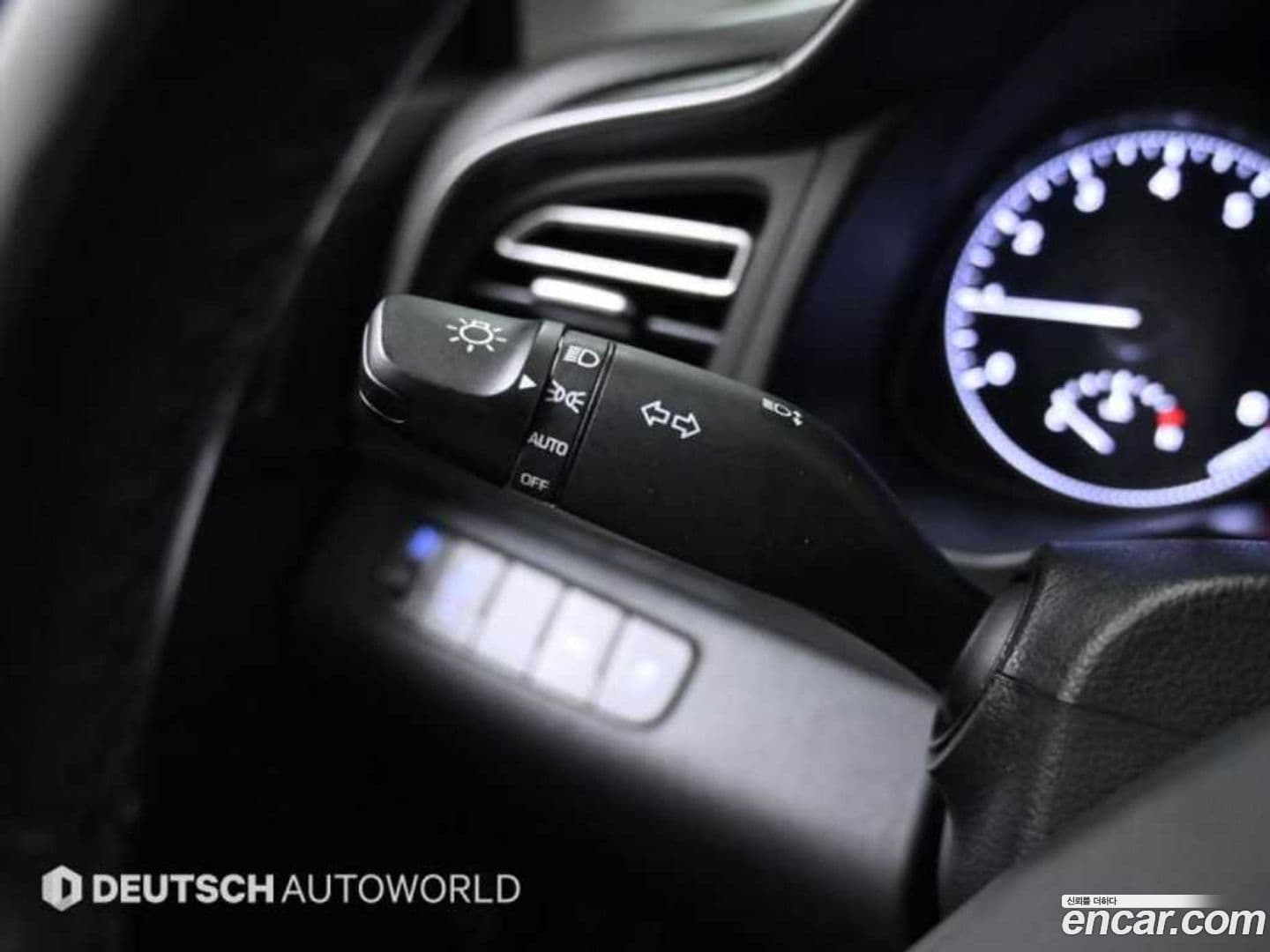 Main__Slider__Photo:AVANTE Hyundai 2019.1-15