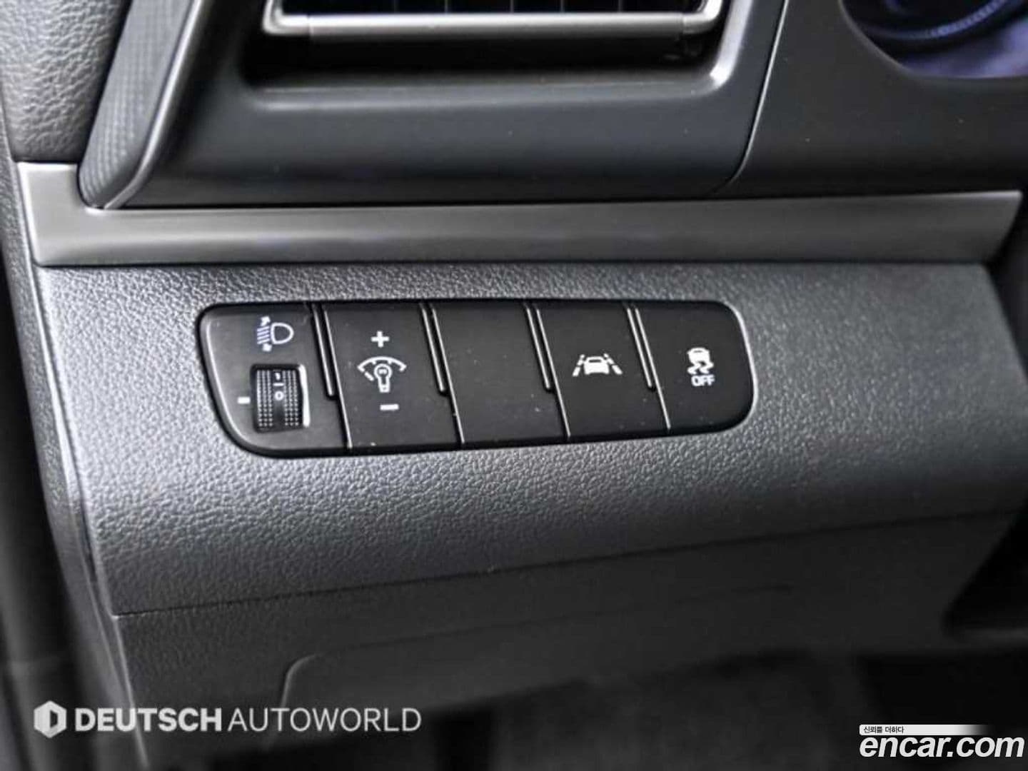 Main__Slider__Photo:AVANTE Hyundai 2019.1-16