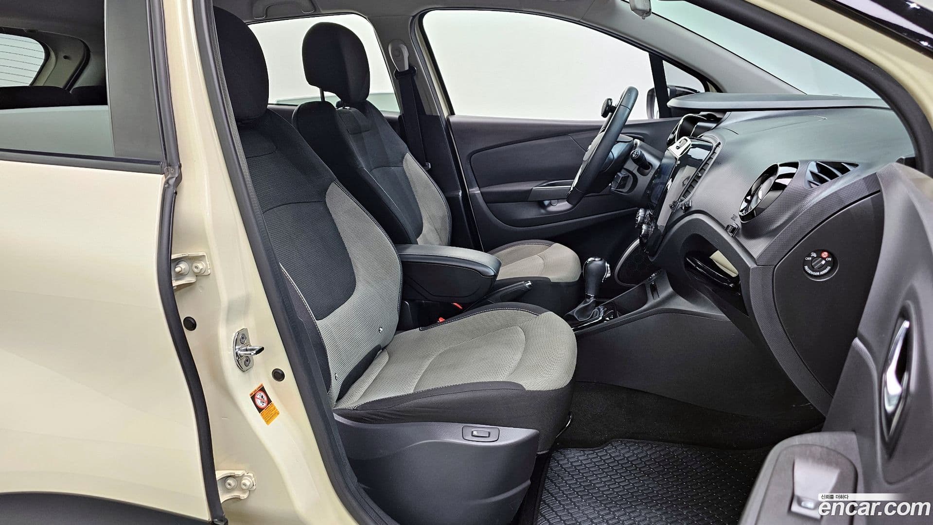 Main__Slider__Photo:QM3 Renault-KoreaSamsung 2014.9-9