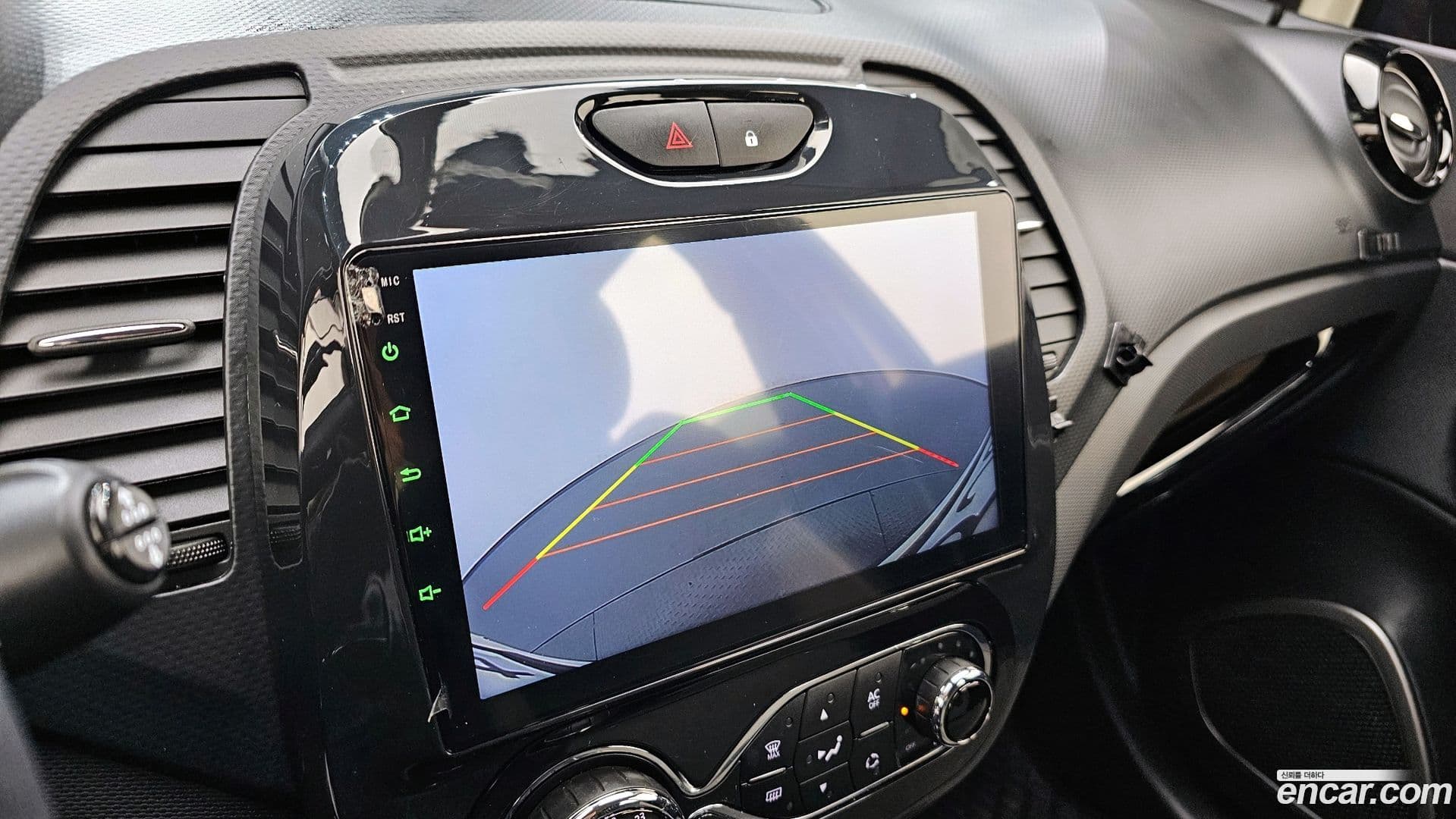 Main__Slider__Photo:QM3 Renault-KoreaSamsung 2014.9-14