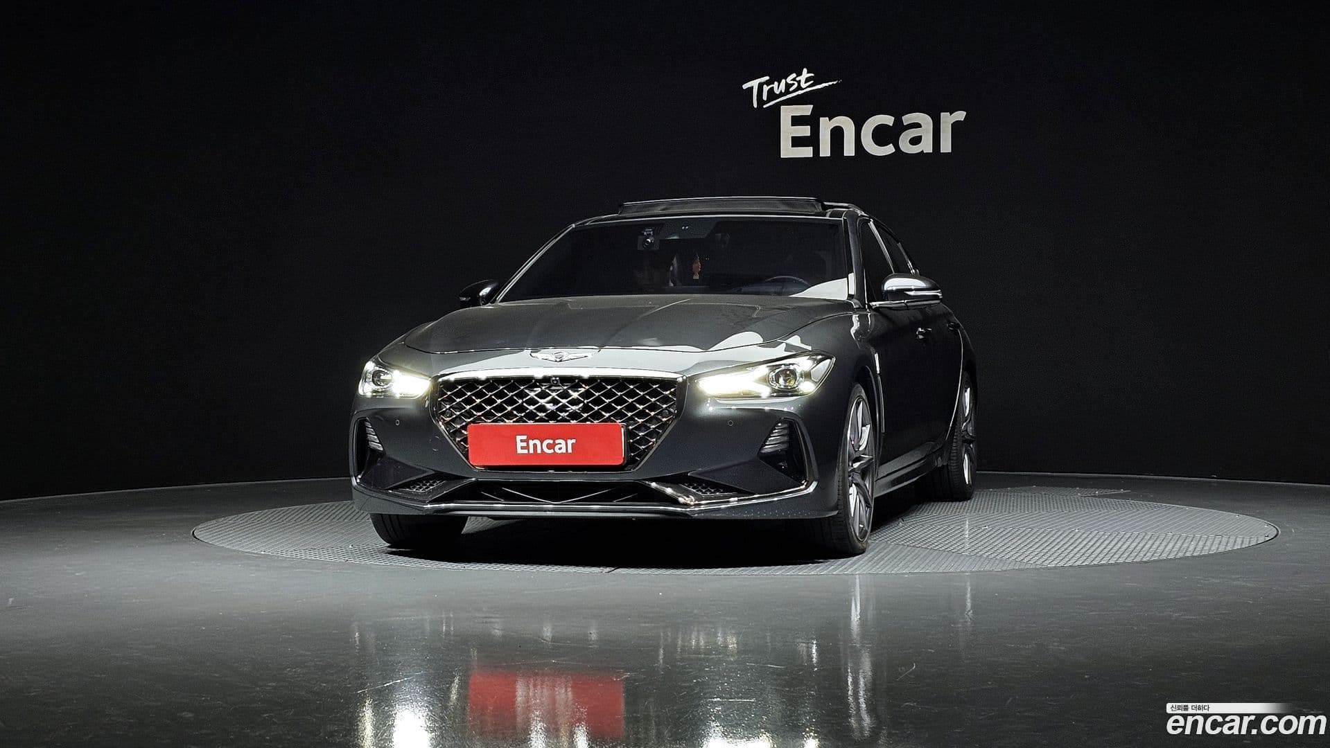 Main__Slider__Photo:G70 Genesis 2018.1-2