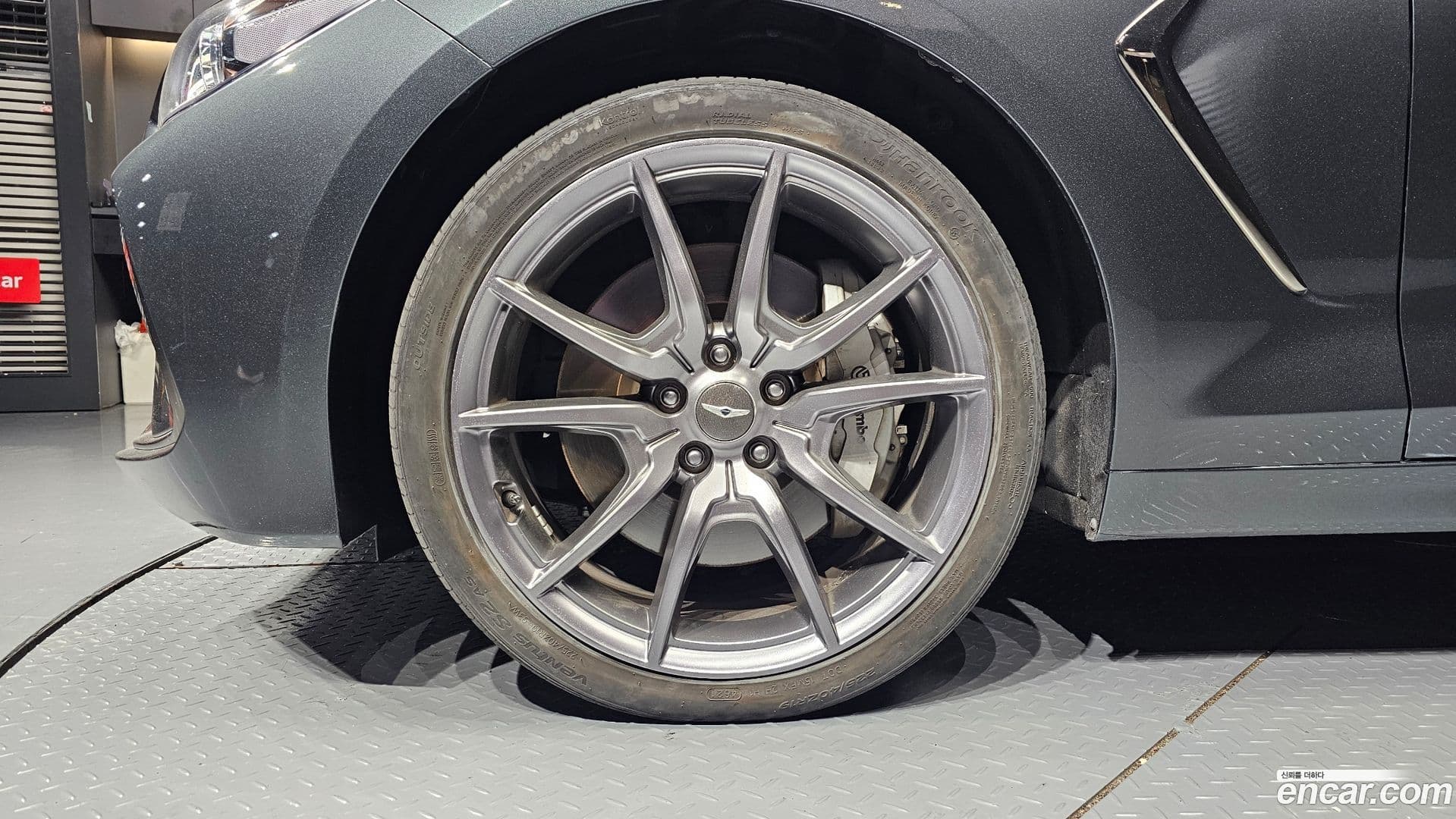 Main__Slider__Photo:G70 Genesis 2018.1-4