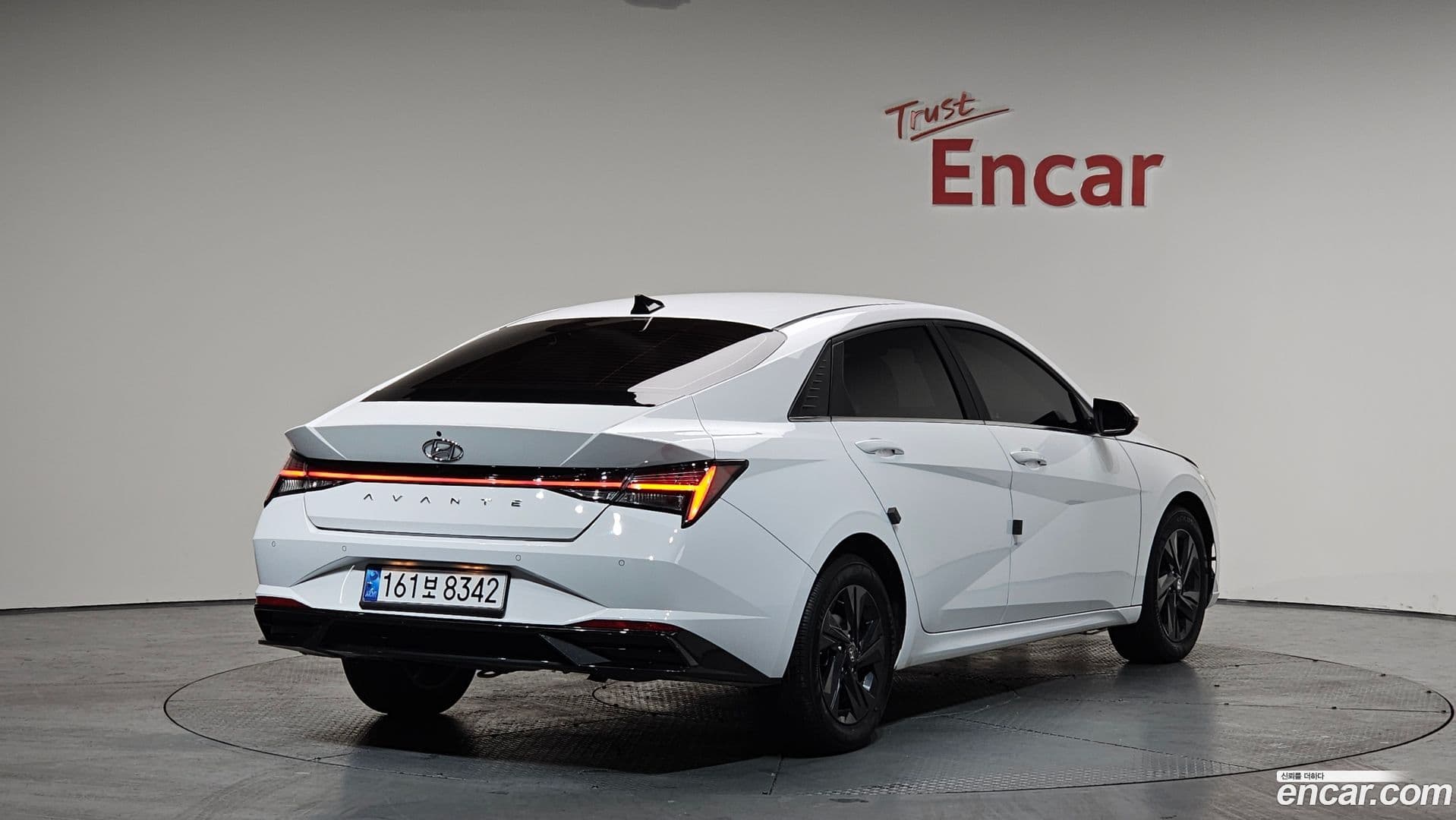 Main__Slider__Photo:AVANTE Hyundai 2022.3-1