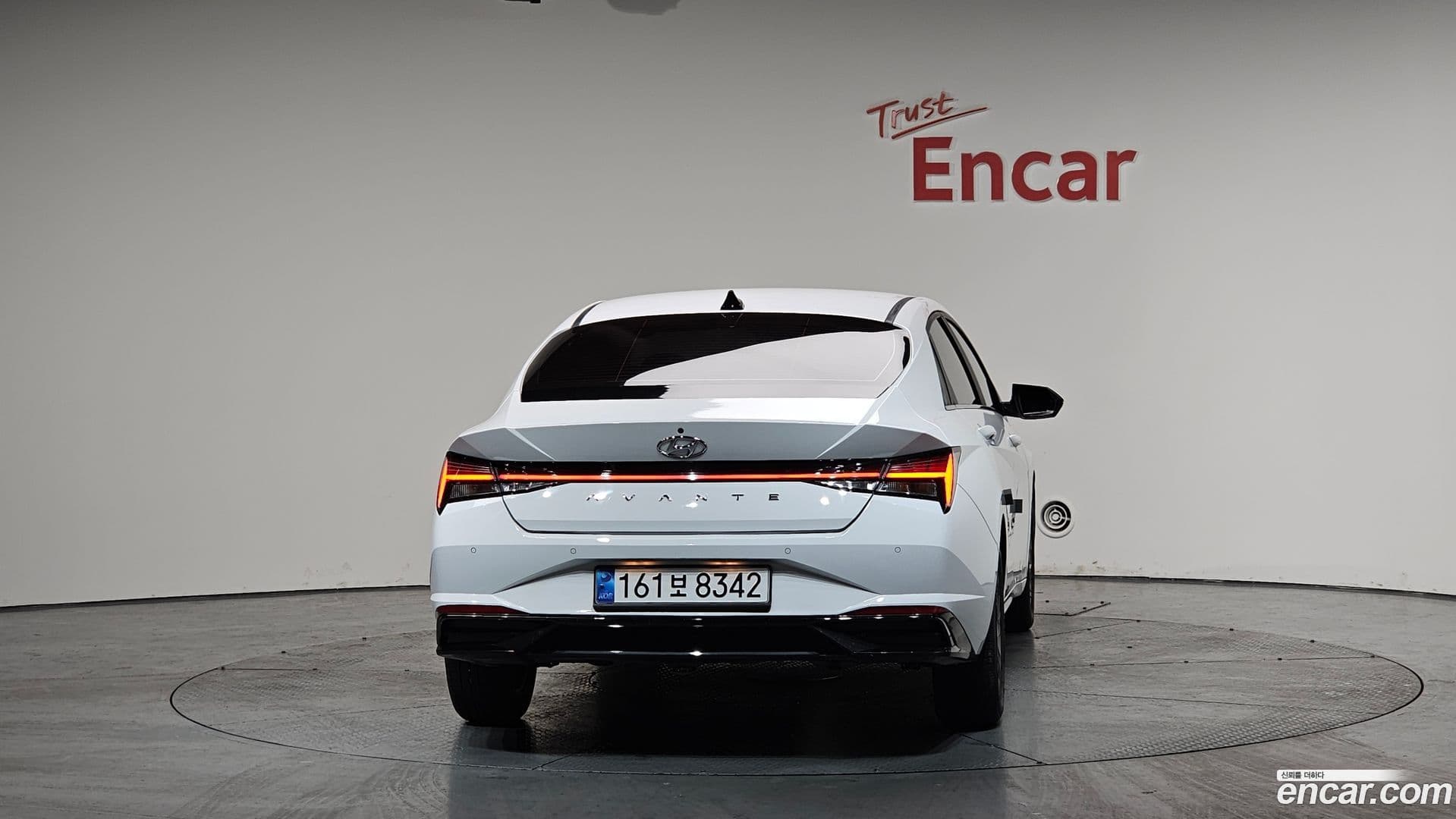 Main__Slider__Photo:AVANTE Hyundai 2022.3-3