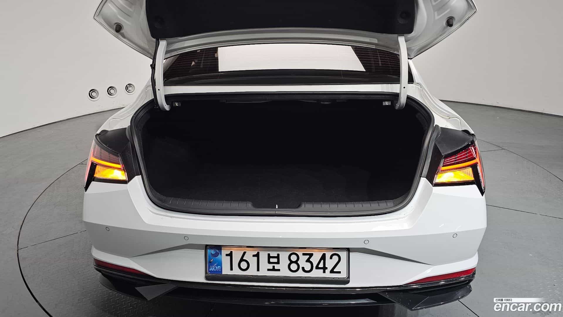 AVANTE Hyundai 2022.3-OPTION-024