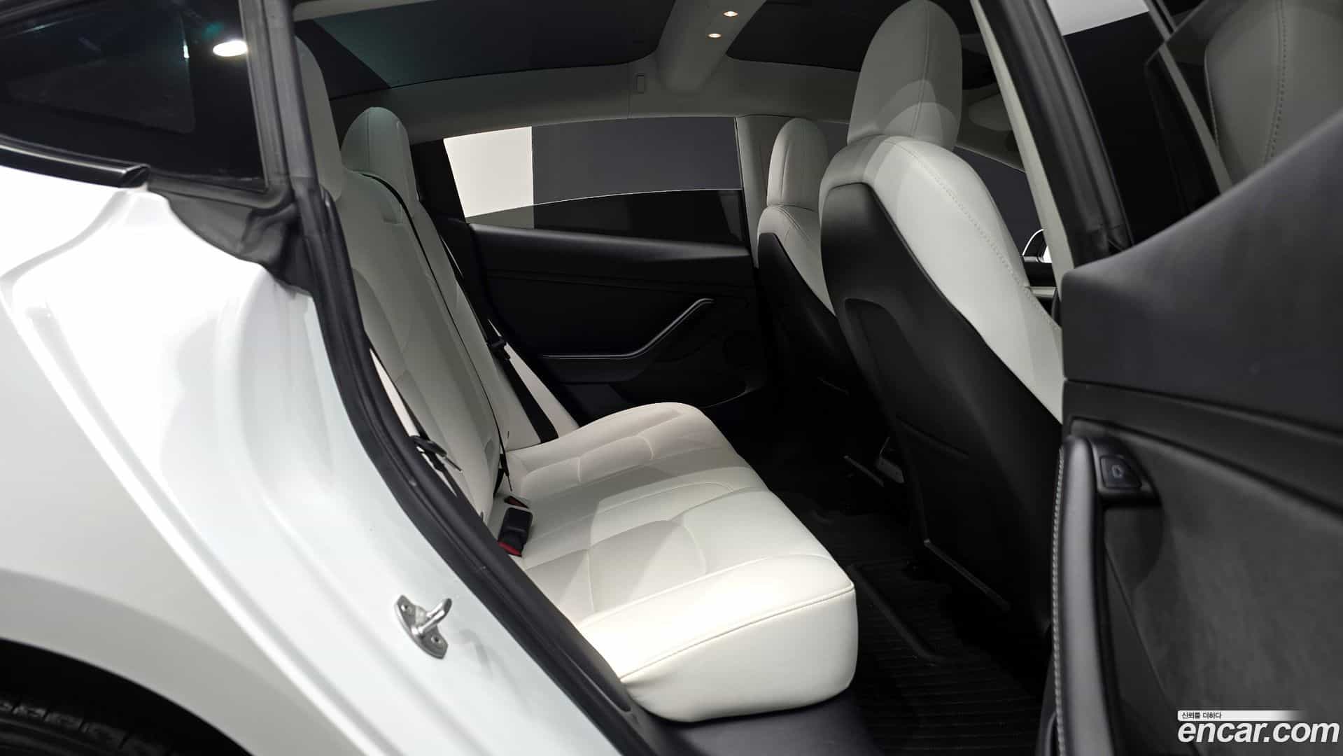 Model 3 Tesla 2022.7-OPTION-016