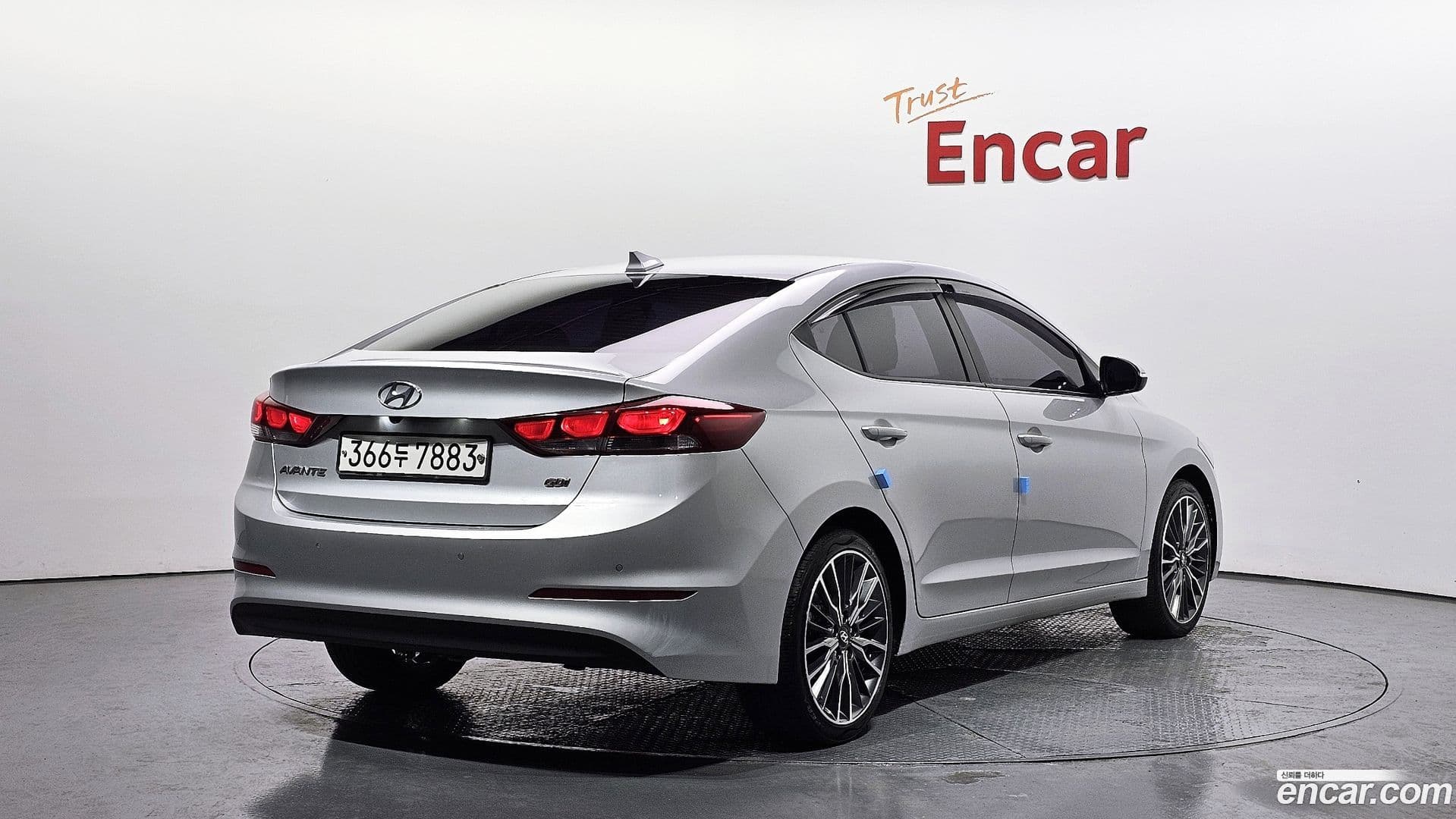 Main__Slider__Photo:AVANTE Hyundai 2016.8-1