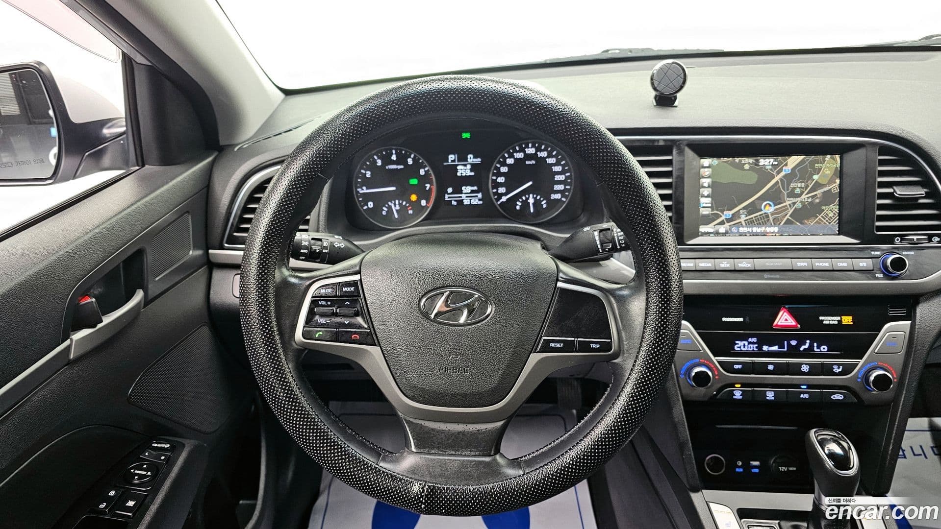 Main__Slider__Photo:AVANTE Hyundai 2016.8-15