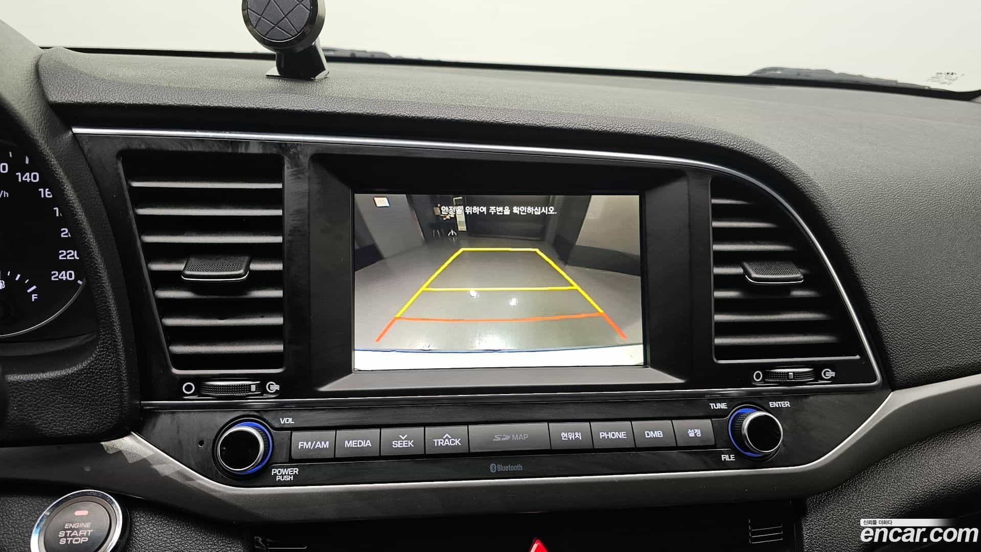 AVANTE Hyundai 2016.8-OPTION-023